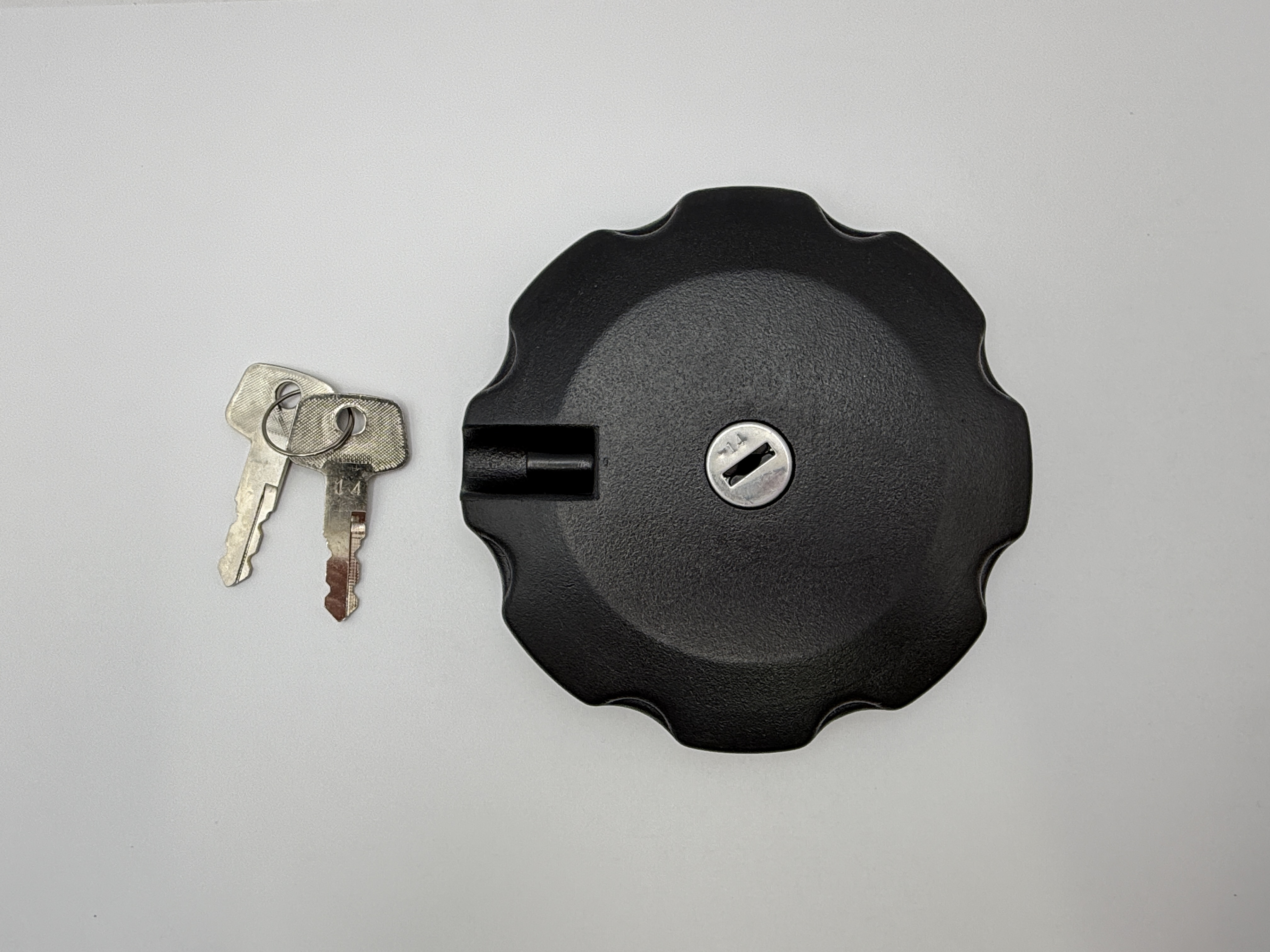 Hendler Petrol Cap Locking OD: 57.50mm Honda MTX125, Yamaha DT125R OEM Ref 17620-428-000