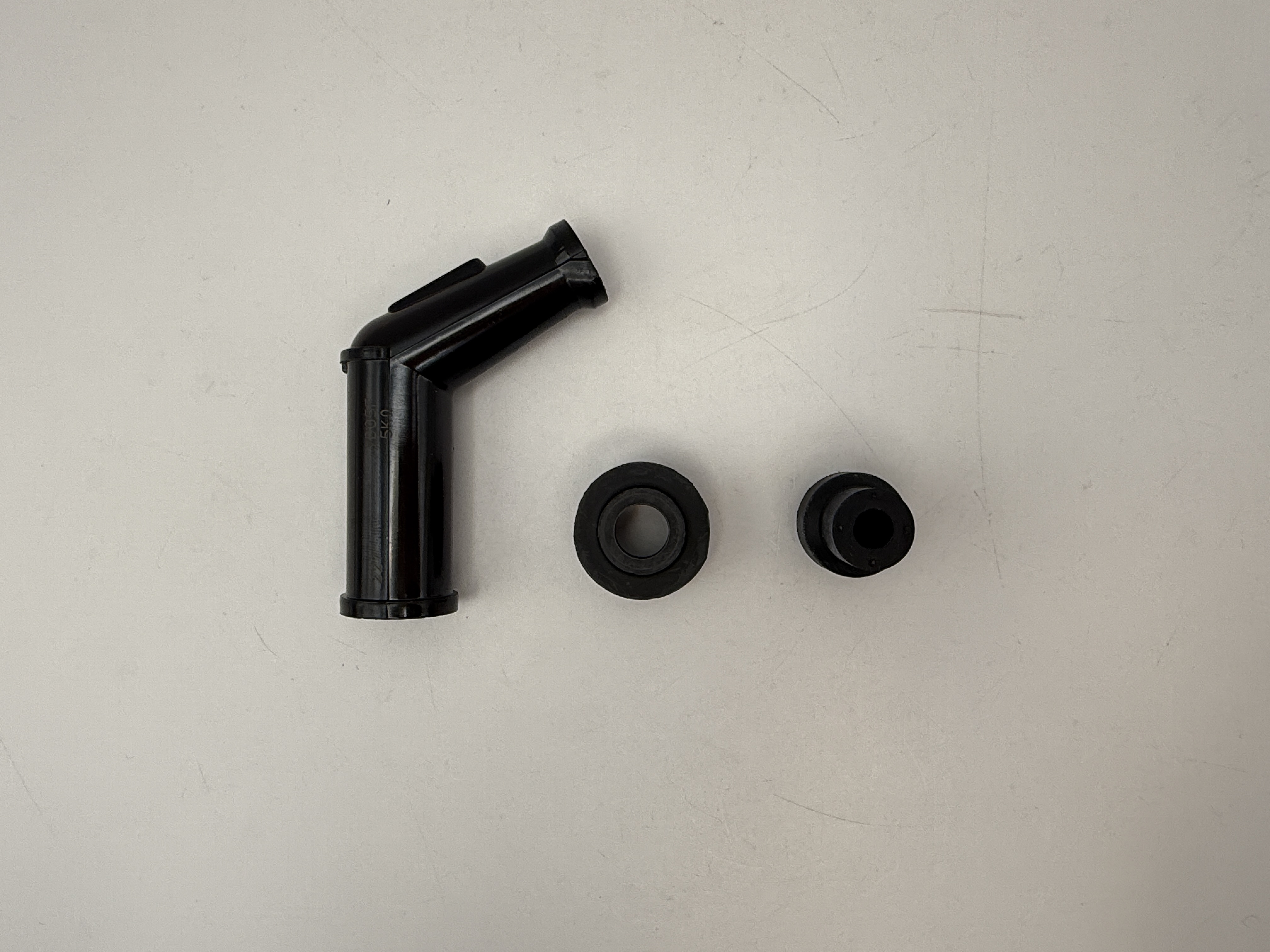 NGK Spark Plug Cap VD05F Black (8052) For Threaded Terminal Plugs