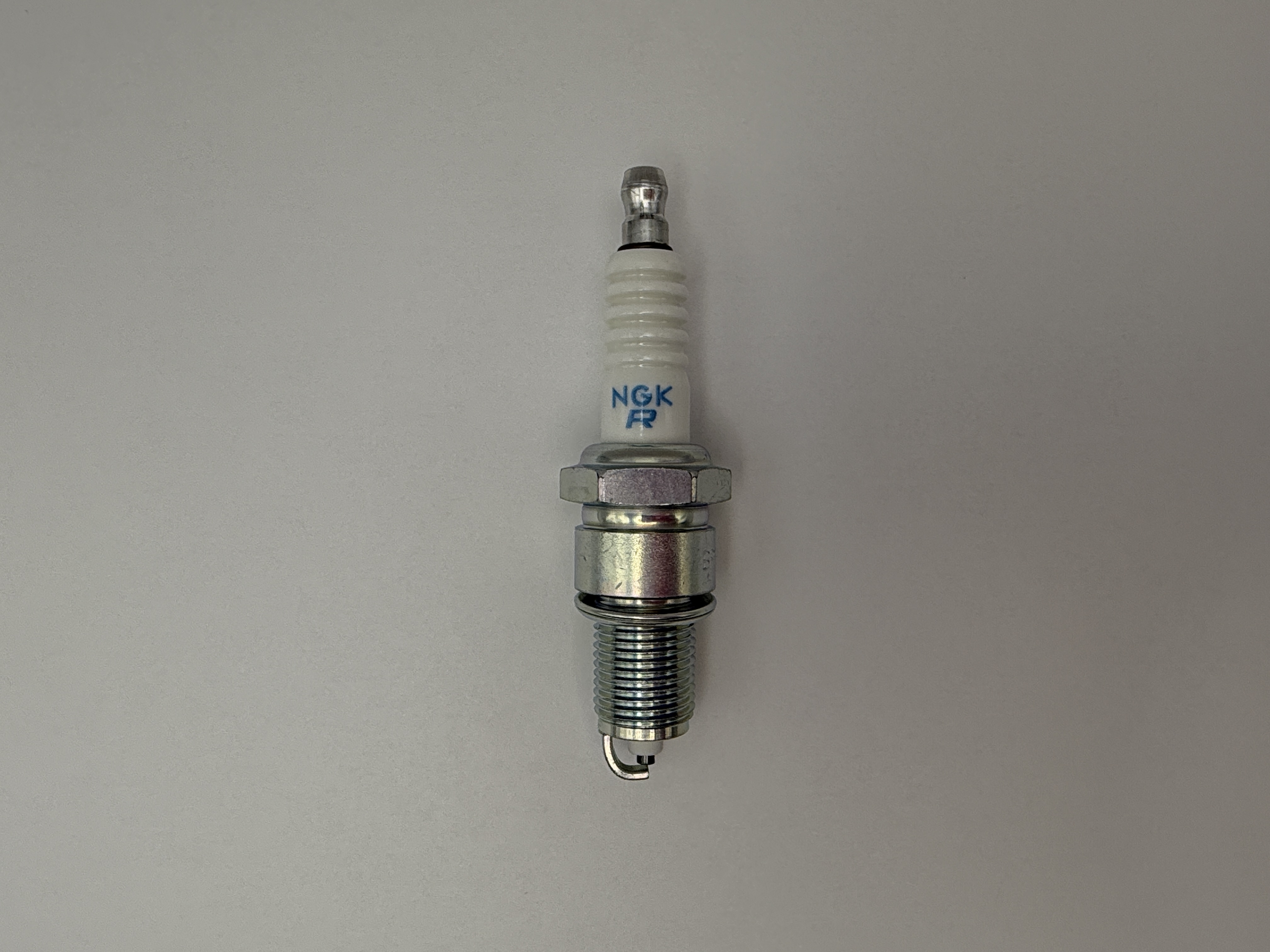 NGK Spark Plug BPR2ES (2264) (Japan)