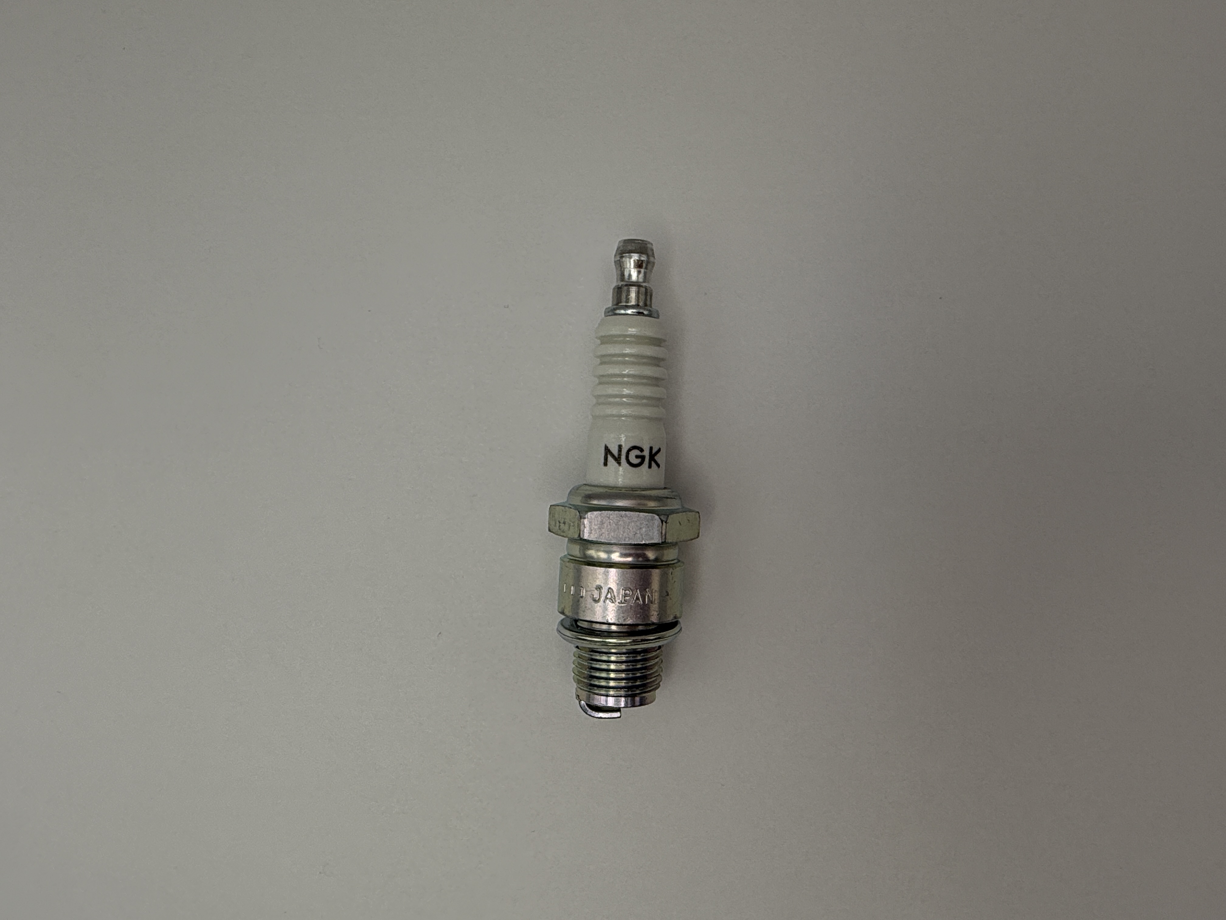 NGK Spark Plug B5HS (4210) (Japan)