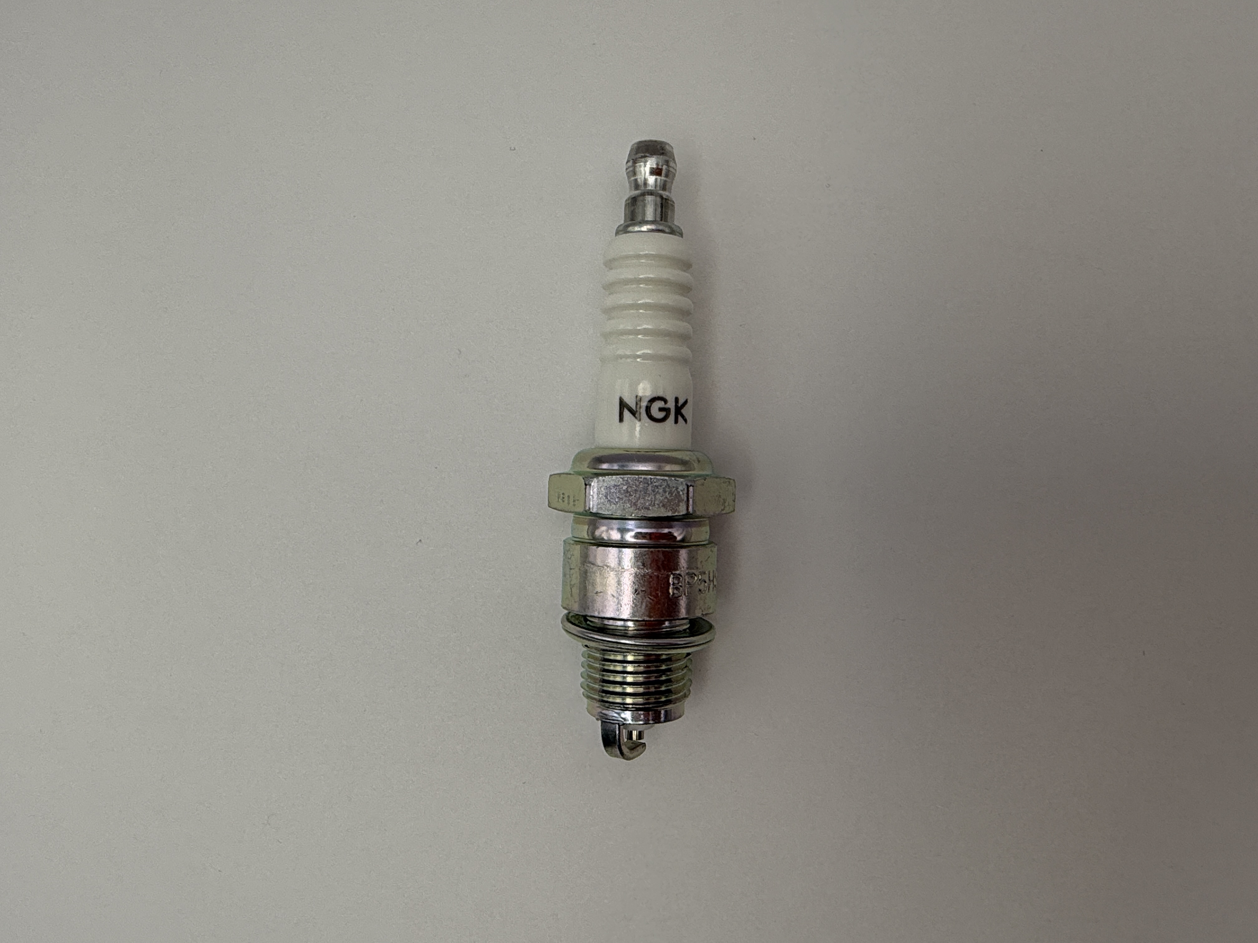 NGK Spark Plug BP5HS (4111) (Japan)