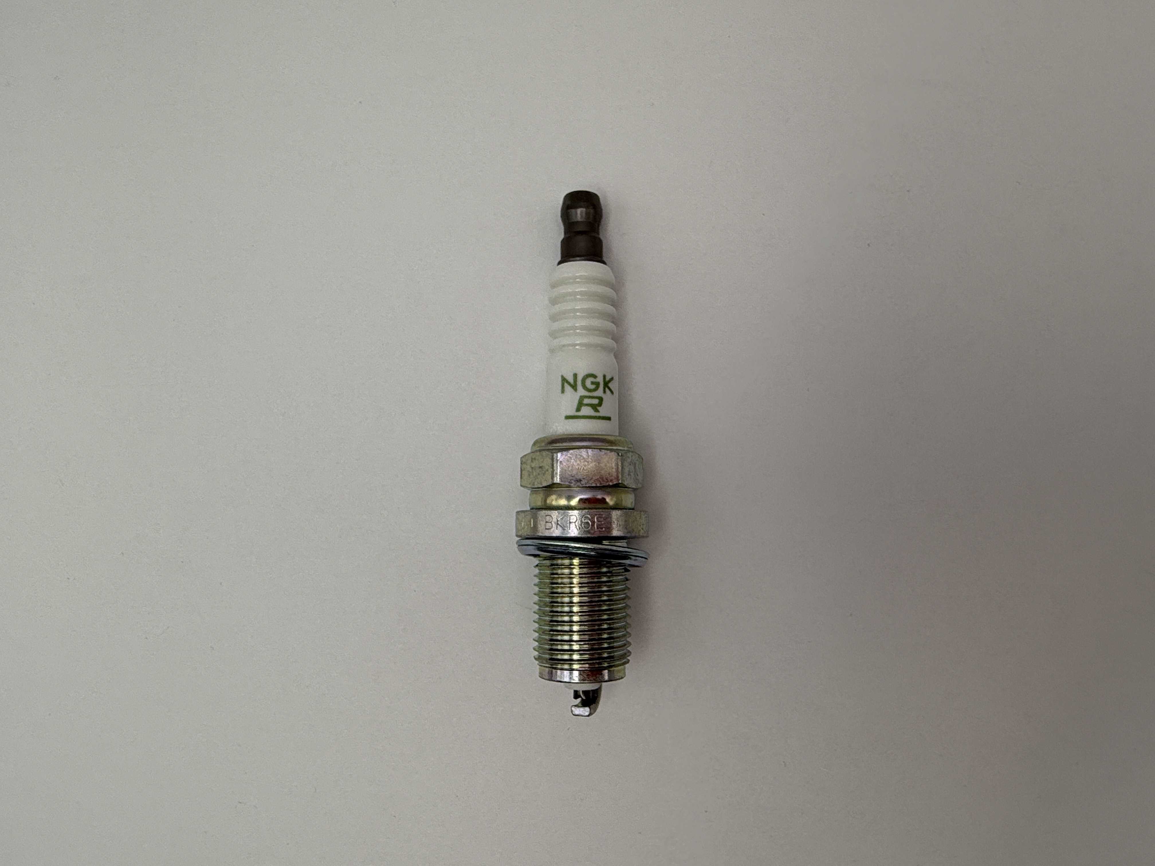 NGK Spark Plug BKR6E (6962) (Japan)