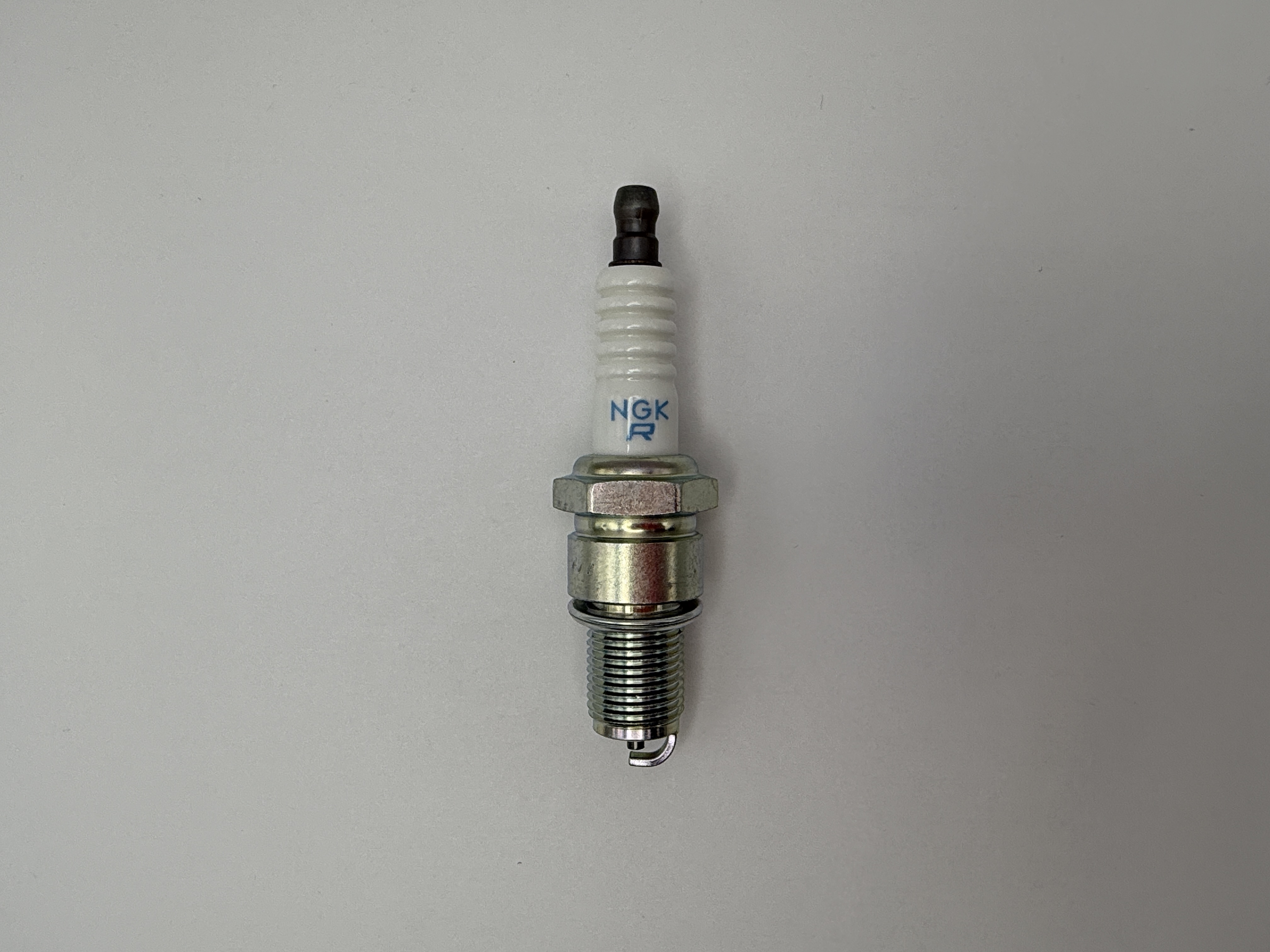 NGK Spark Plug BPR6ES-11 (4824) (Japan)