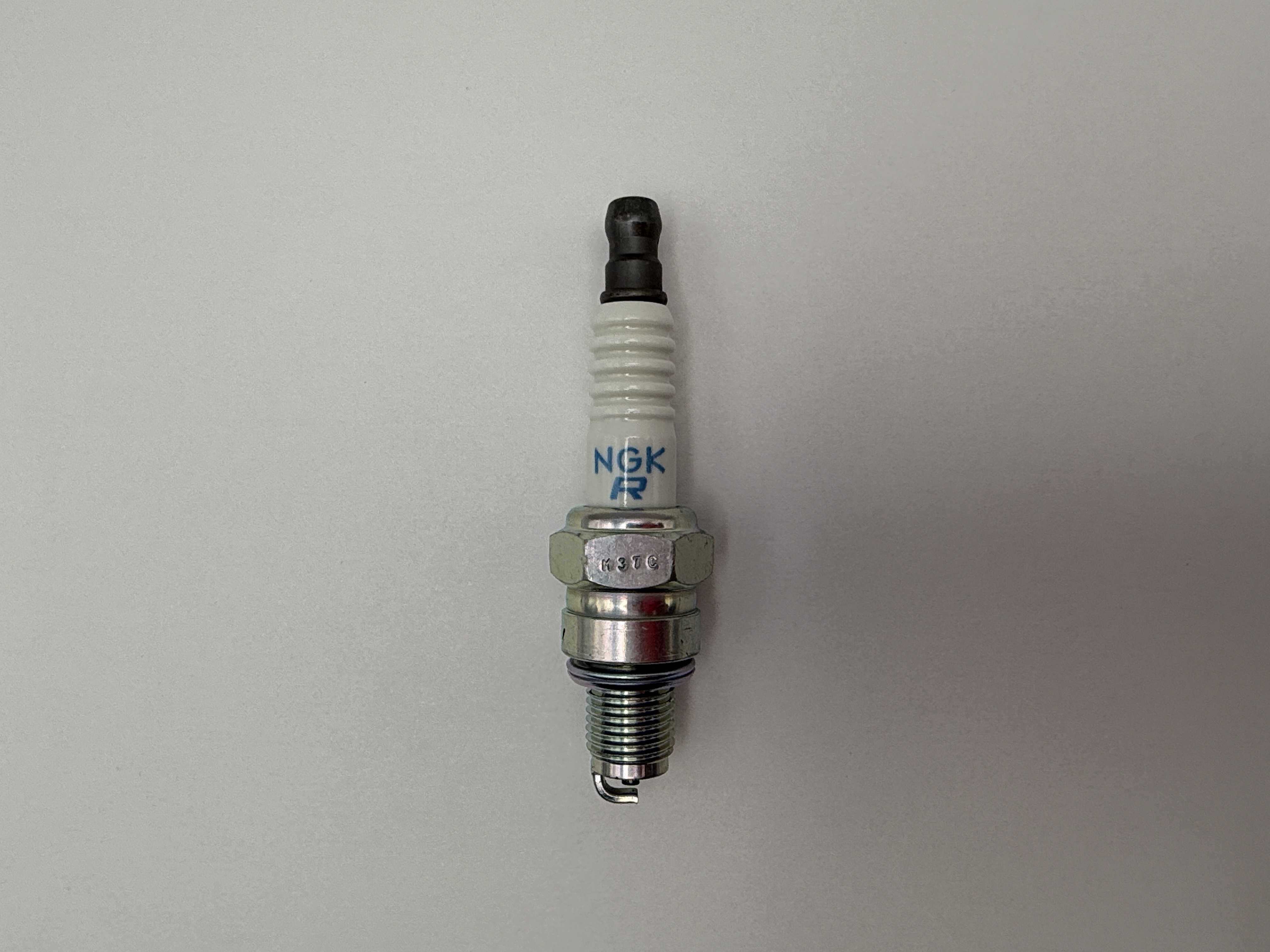 NGK Spark Plug CR6HSB-9 (97276) (Japan)