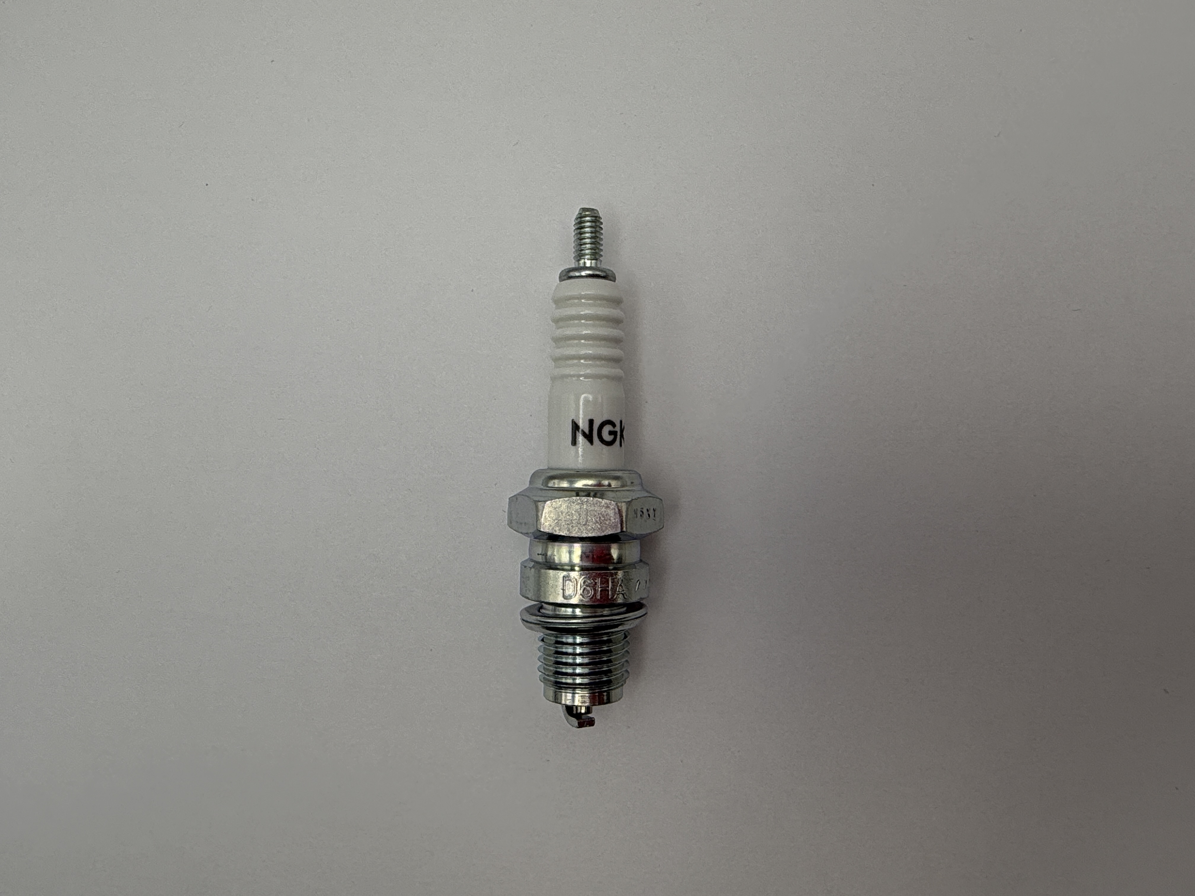 NGK Spark Plug D6HA (6512) (Japan)