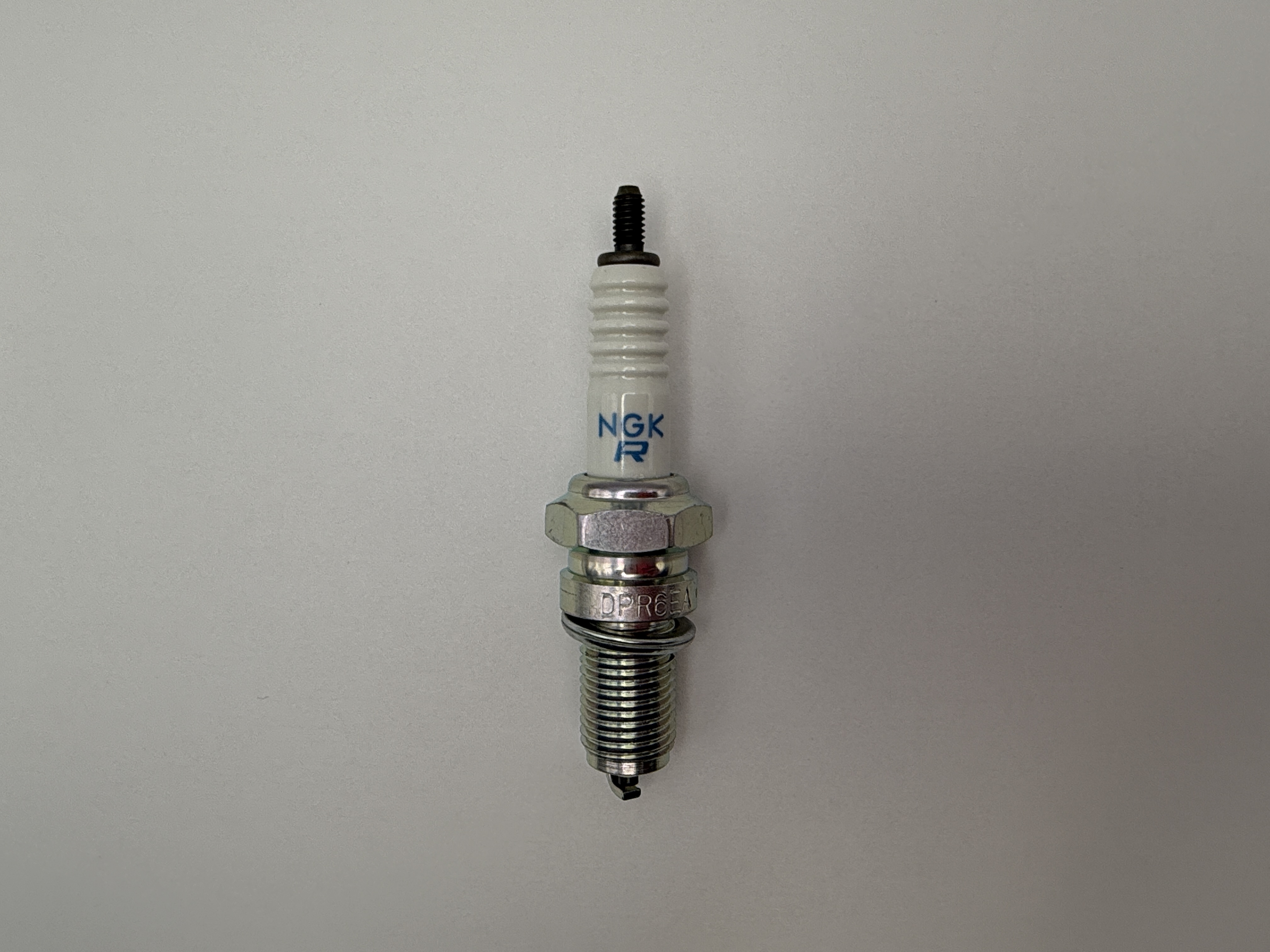 NGK Spark Plug DPR6EA-9 (5531) (Japan)