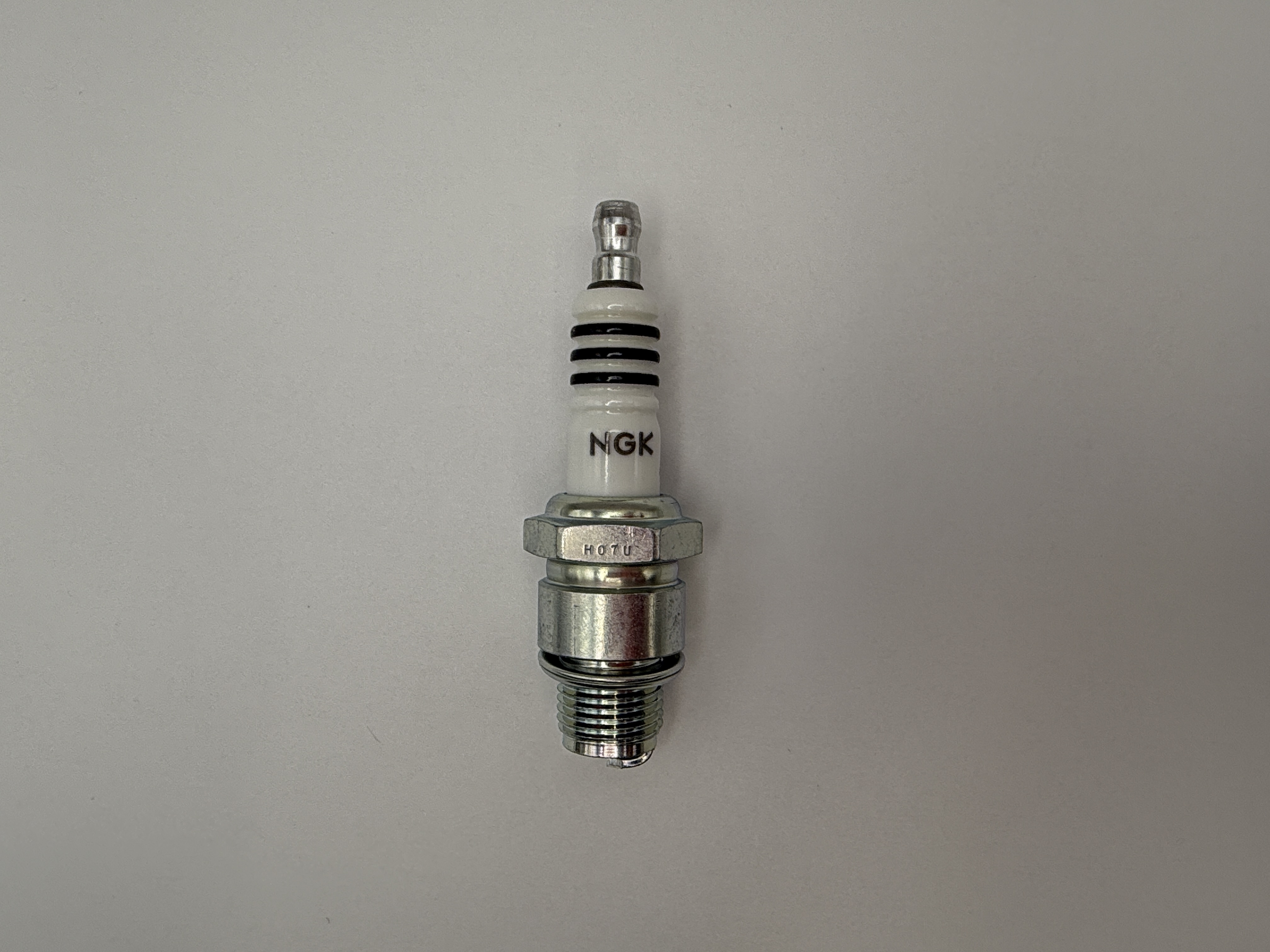 NGK Spark Plug BR7HIX (7067) (Japan)