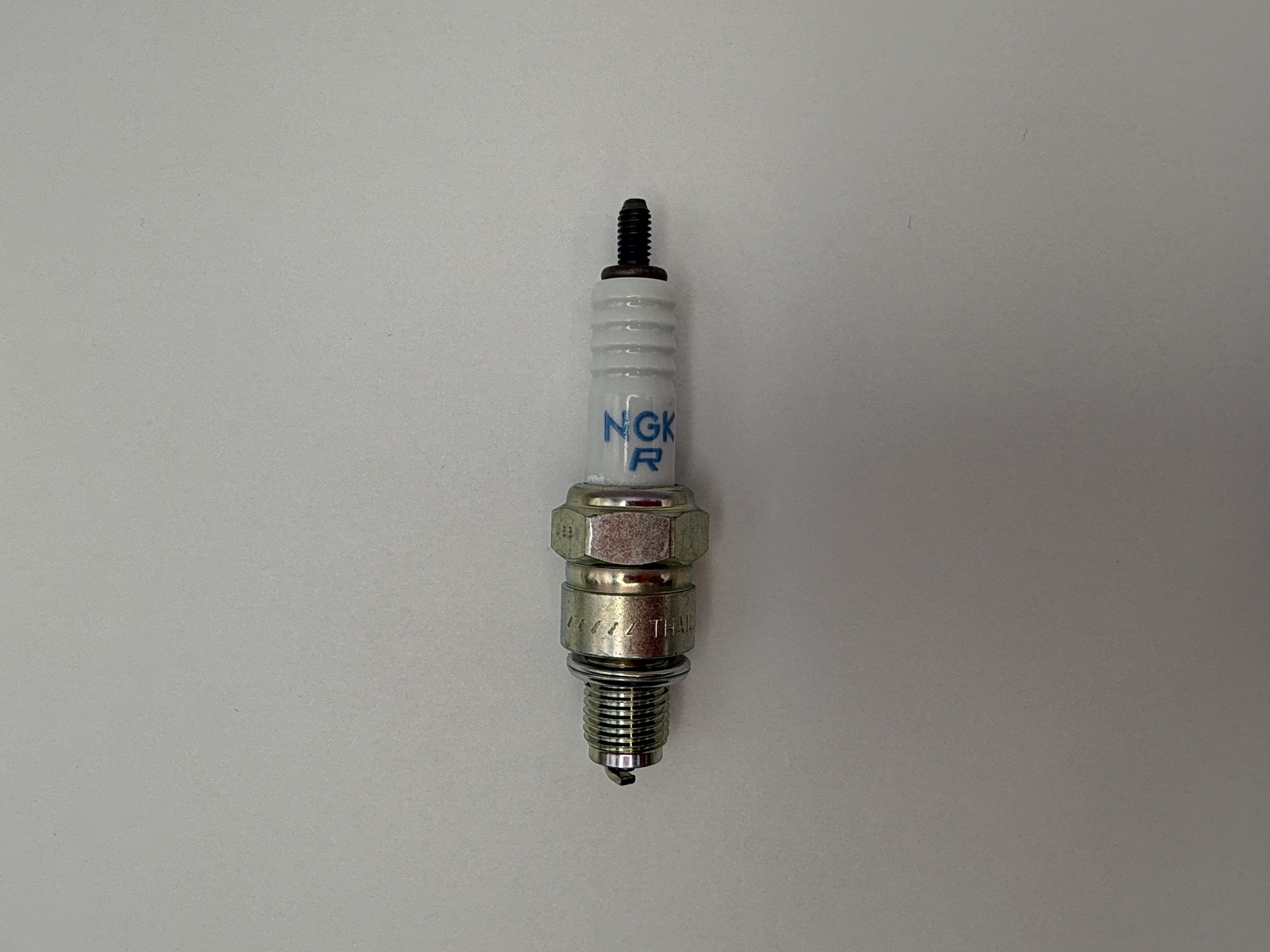 NGK Spark Plug CR7HS (7223) (Japan)