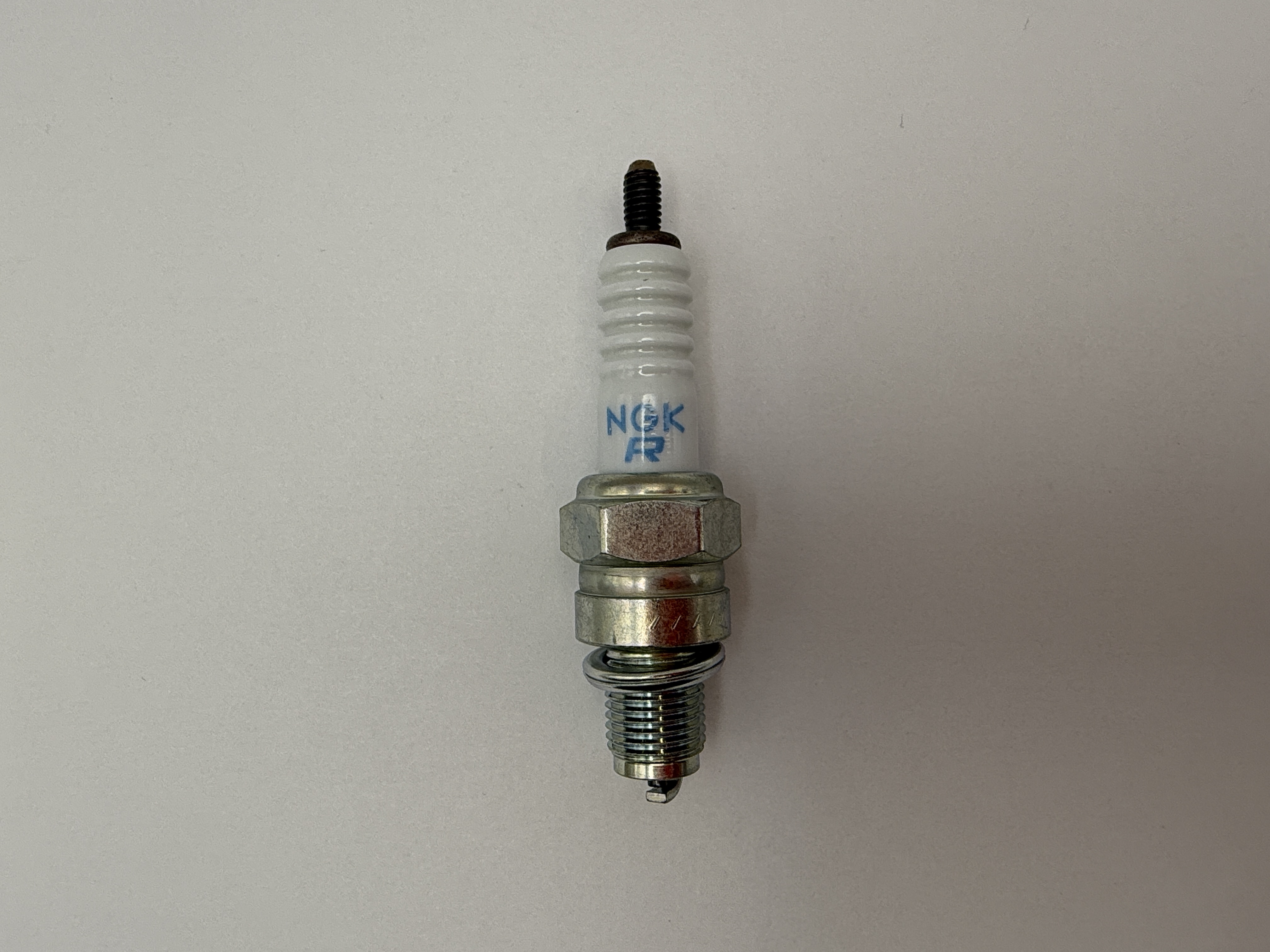 NGK Spark Plug CR7HSA (4549) (Japan)