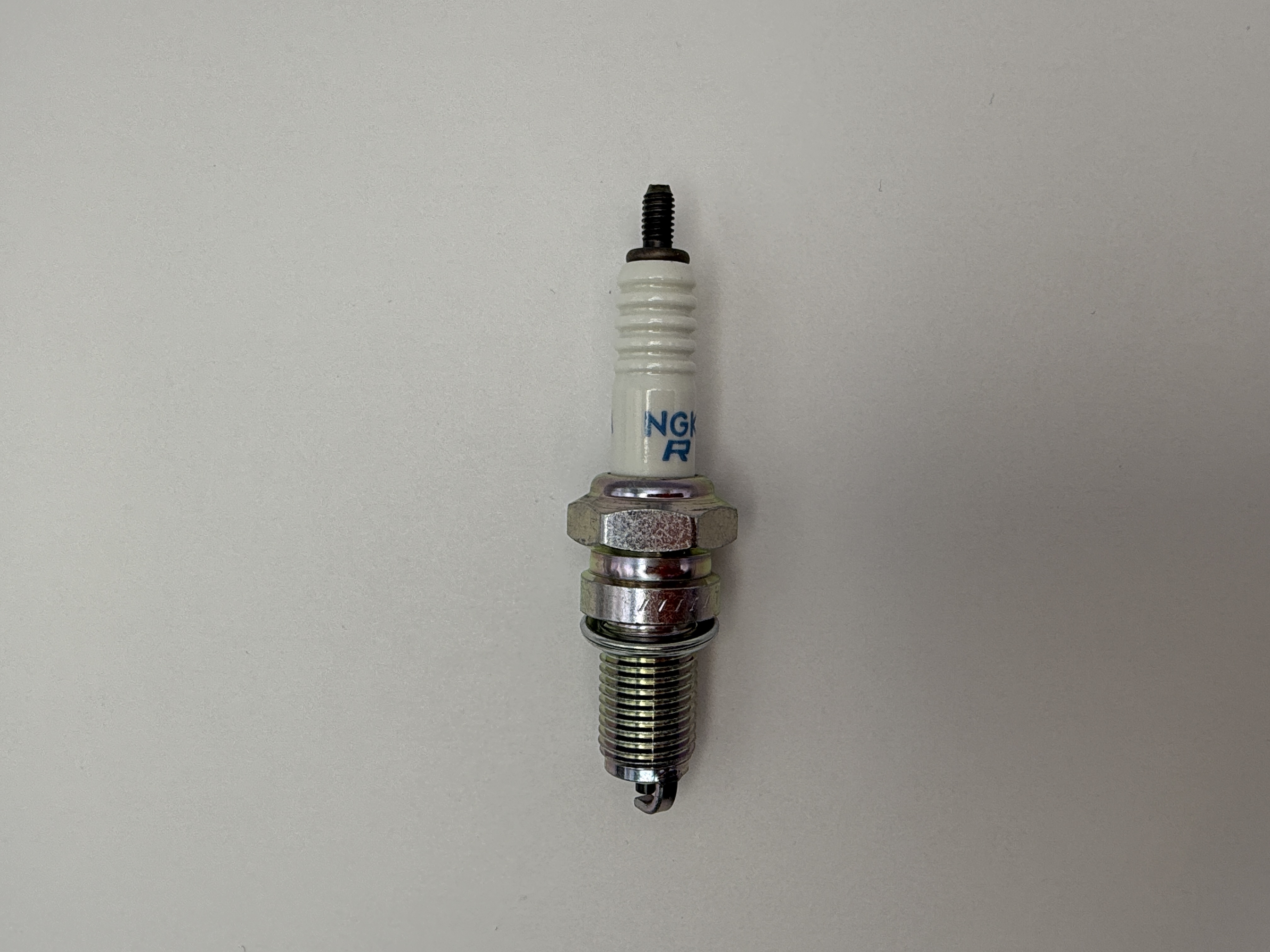NGK Spark Plug DPR7EA-9 (5129) (Japan)