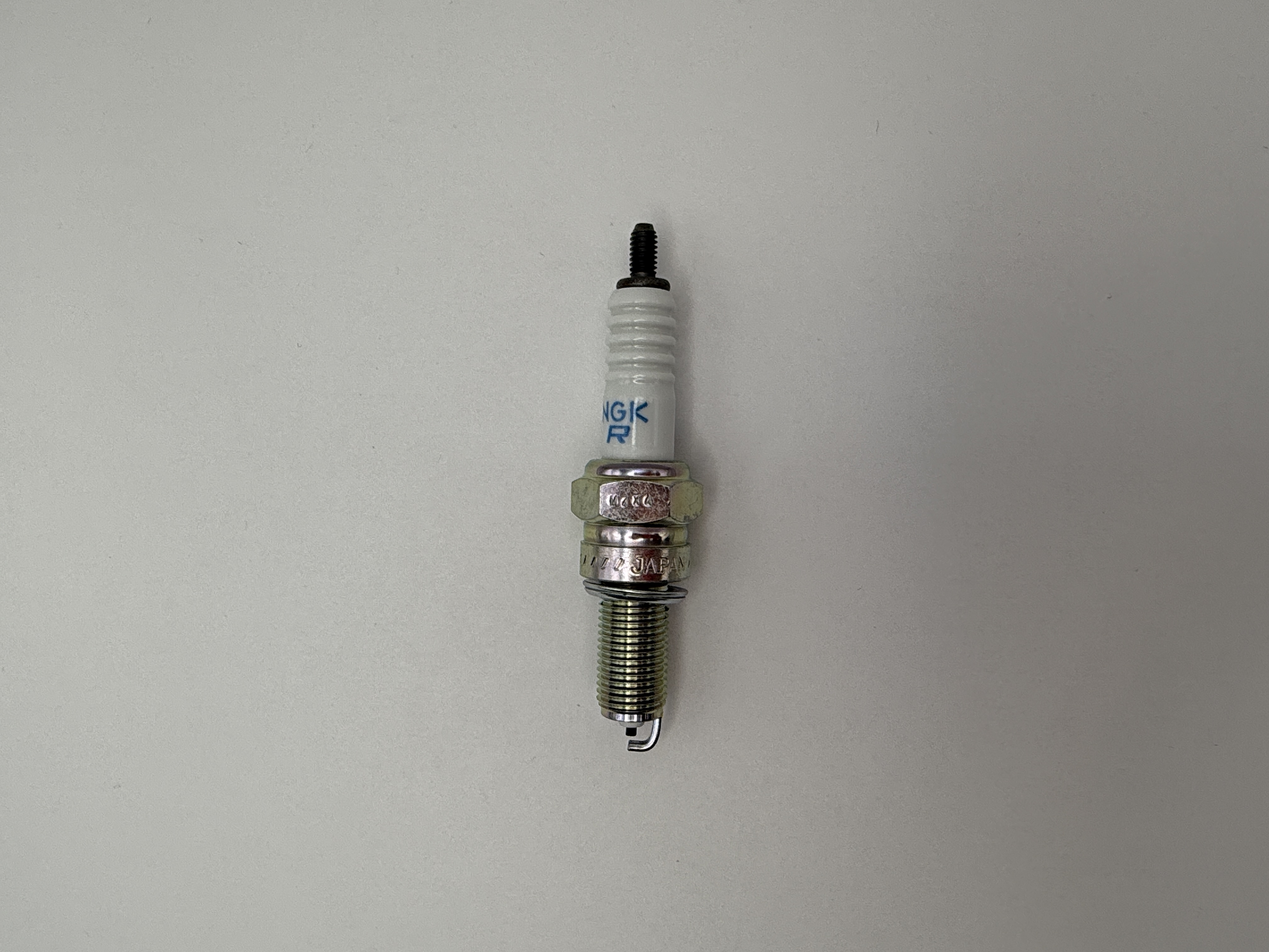 NGK Spark Plug MR7E-9 (92474) (Japan)