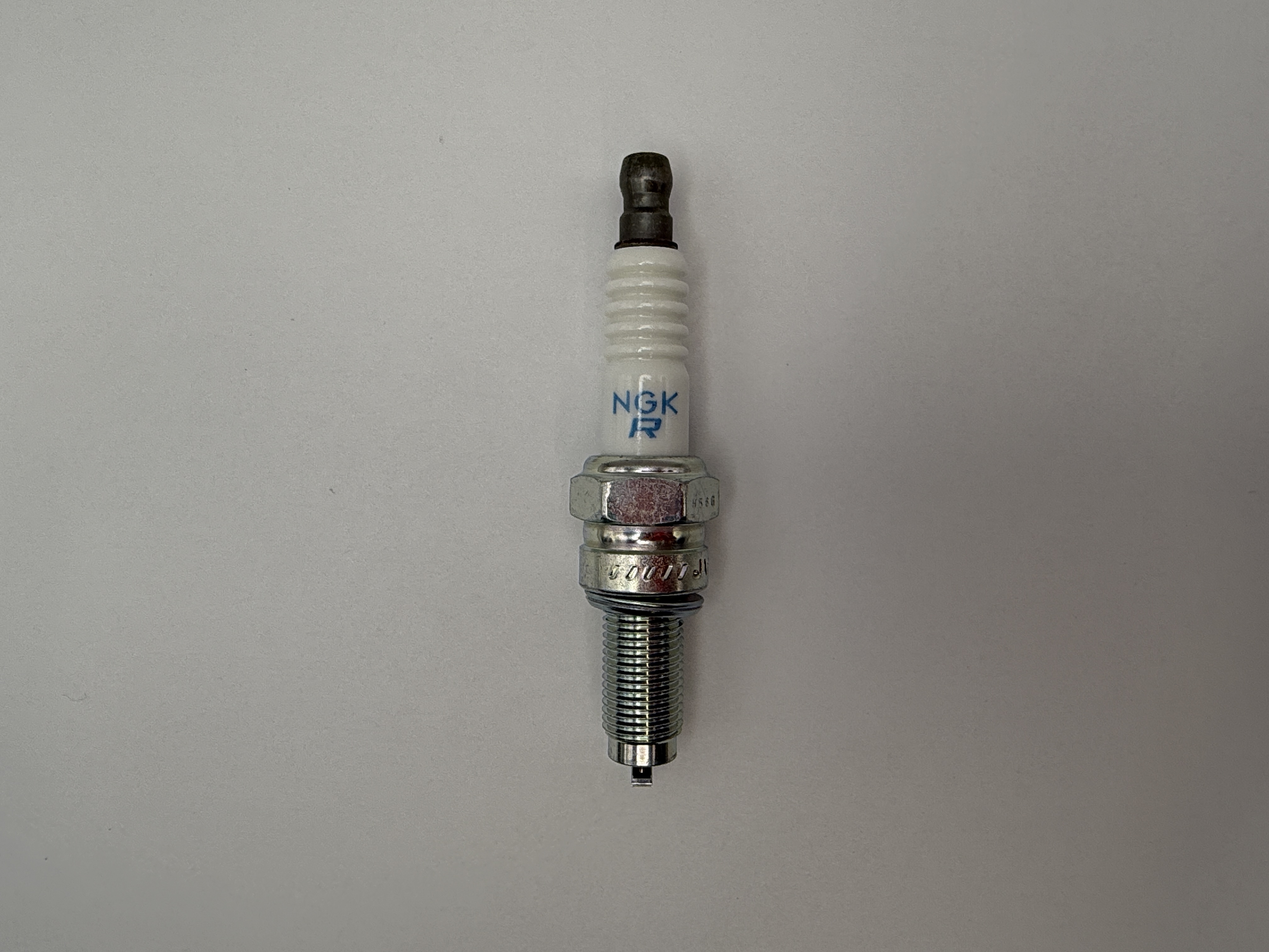NGK Spark Plug ZMR7AP (6914) (Japan)