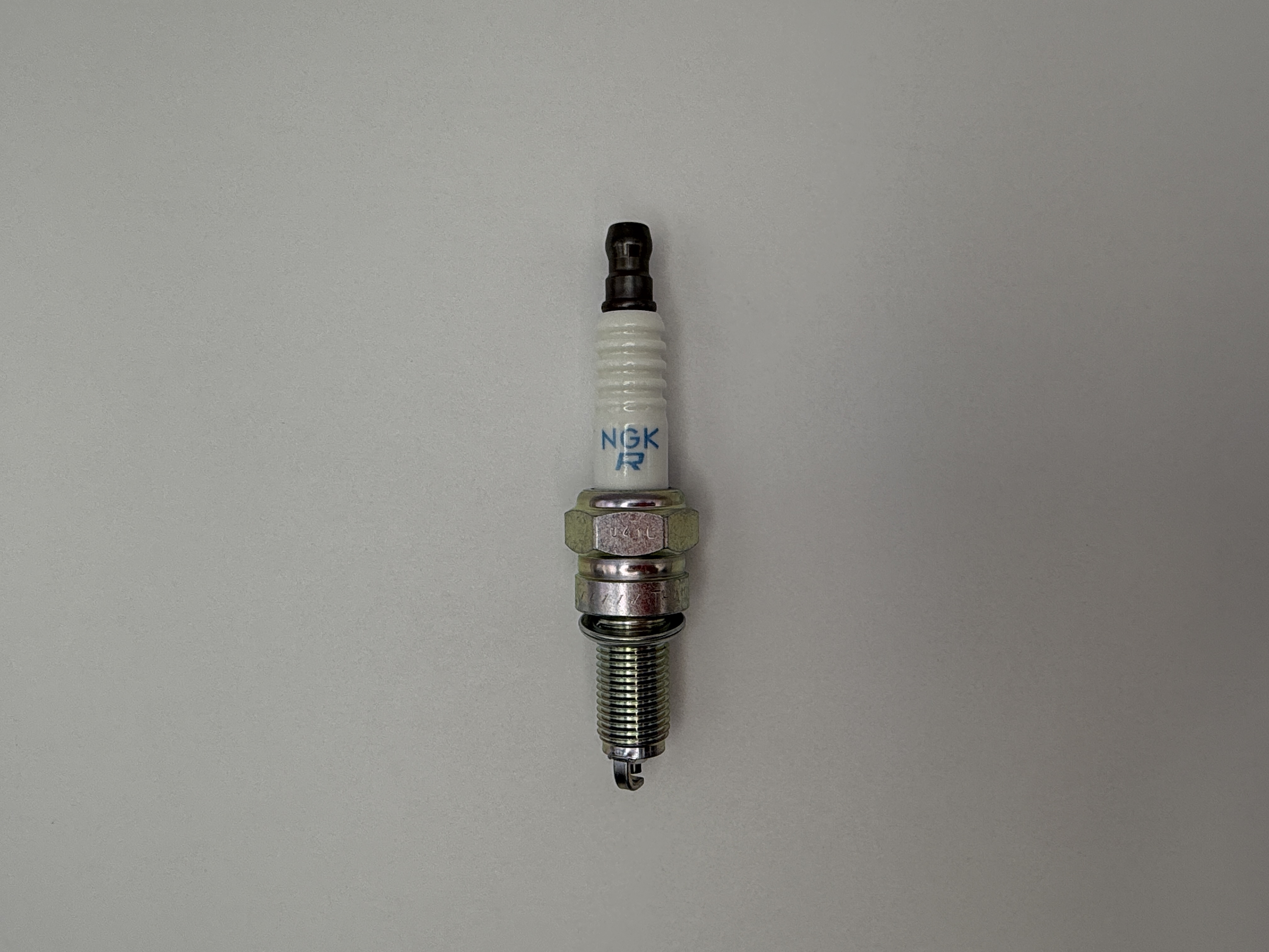 NGK Spark Plug CPR8EB-9 (6607) (Japan)