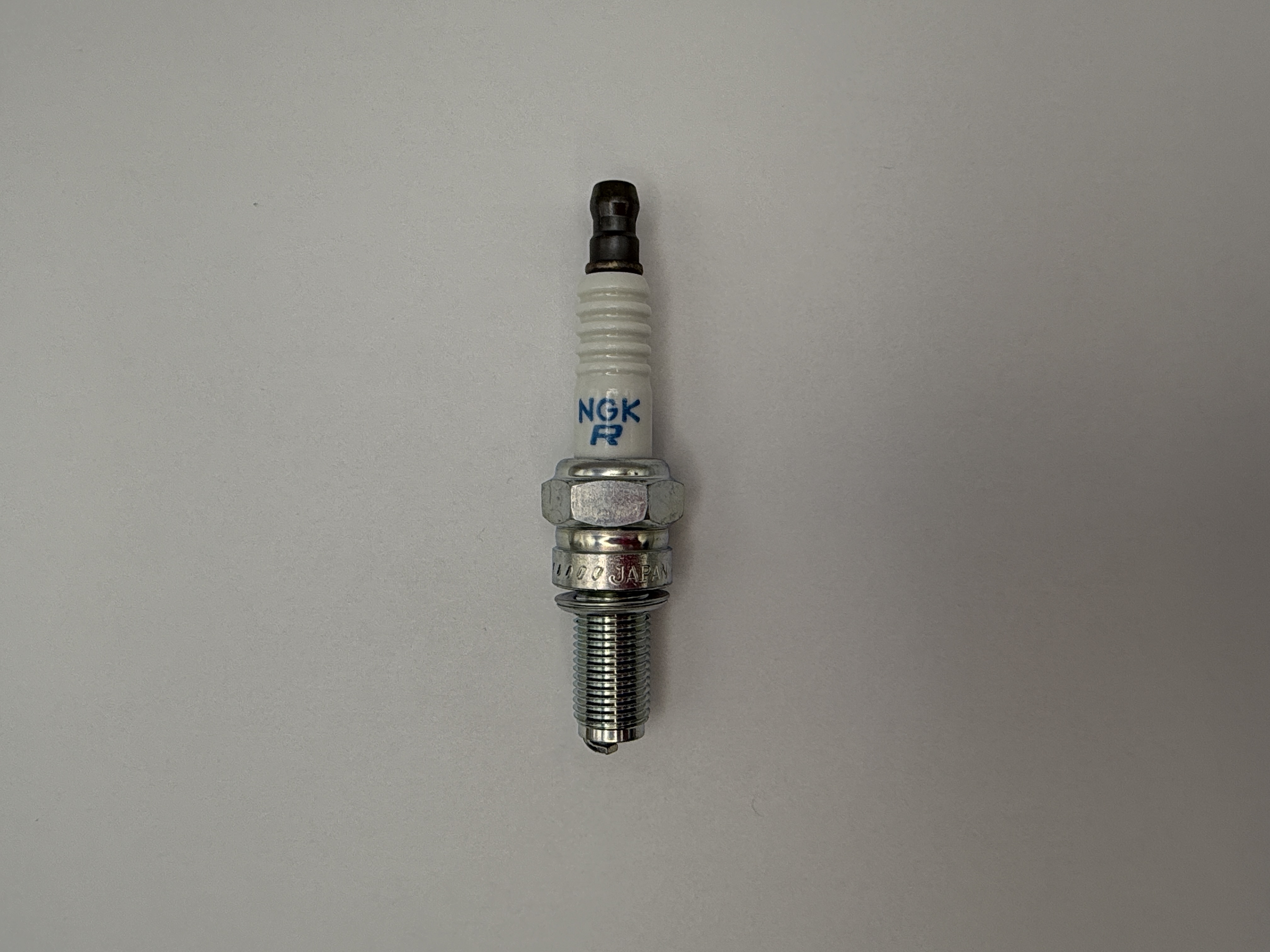 NGK Spark Plug CR8EB (7784) (Japan)