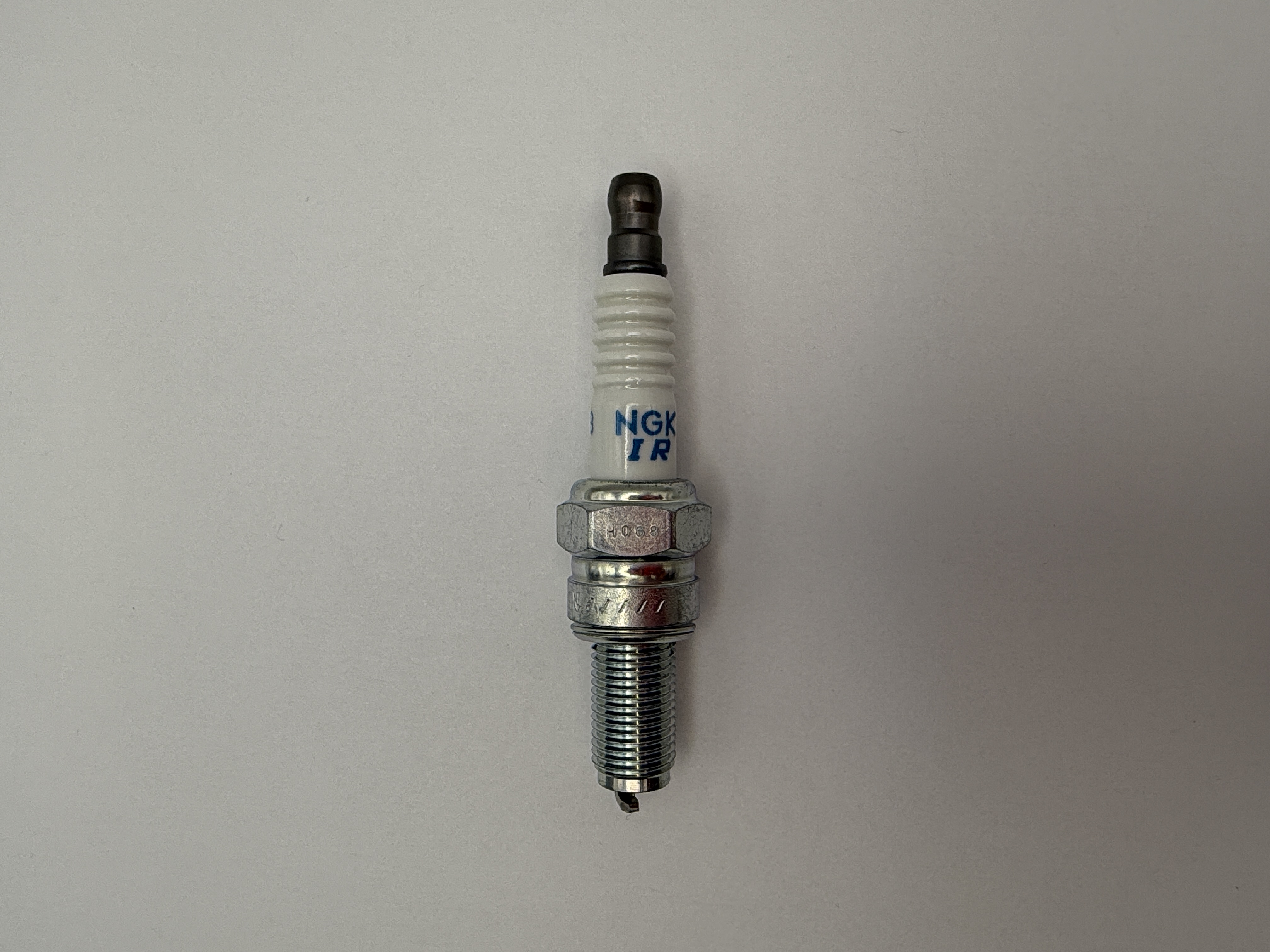 NGK Spark Plug CR8EIB-10 (4948) (Japan)