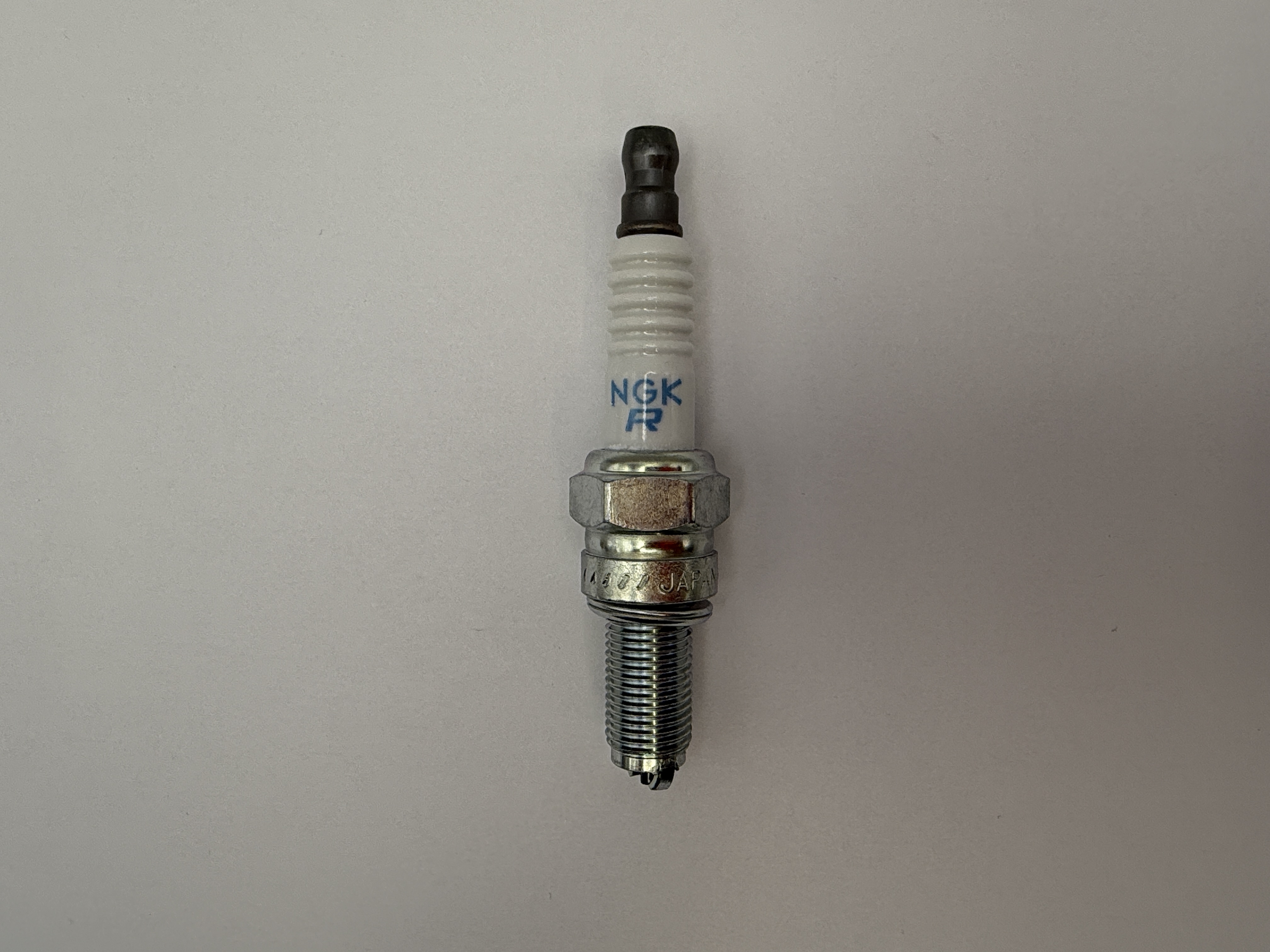 NGK Spark Plug CR8EKB (4374) (Japan)