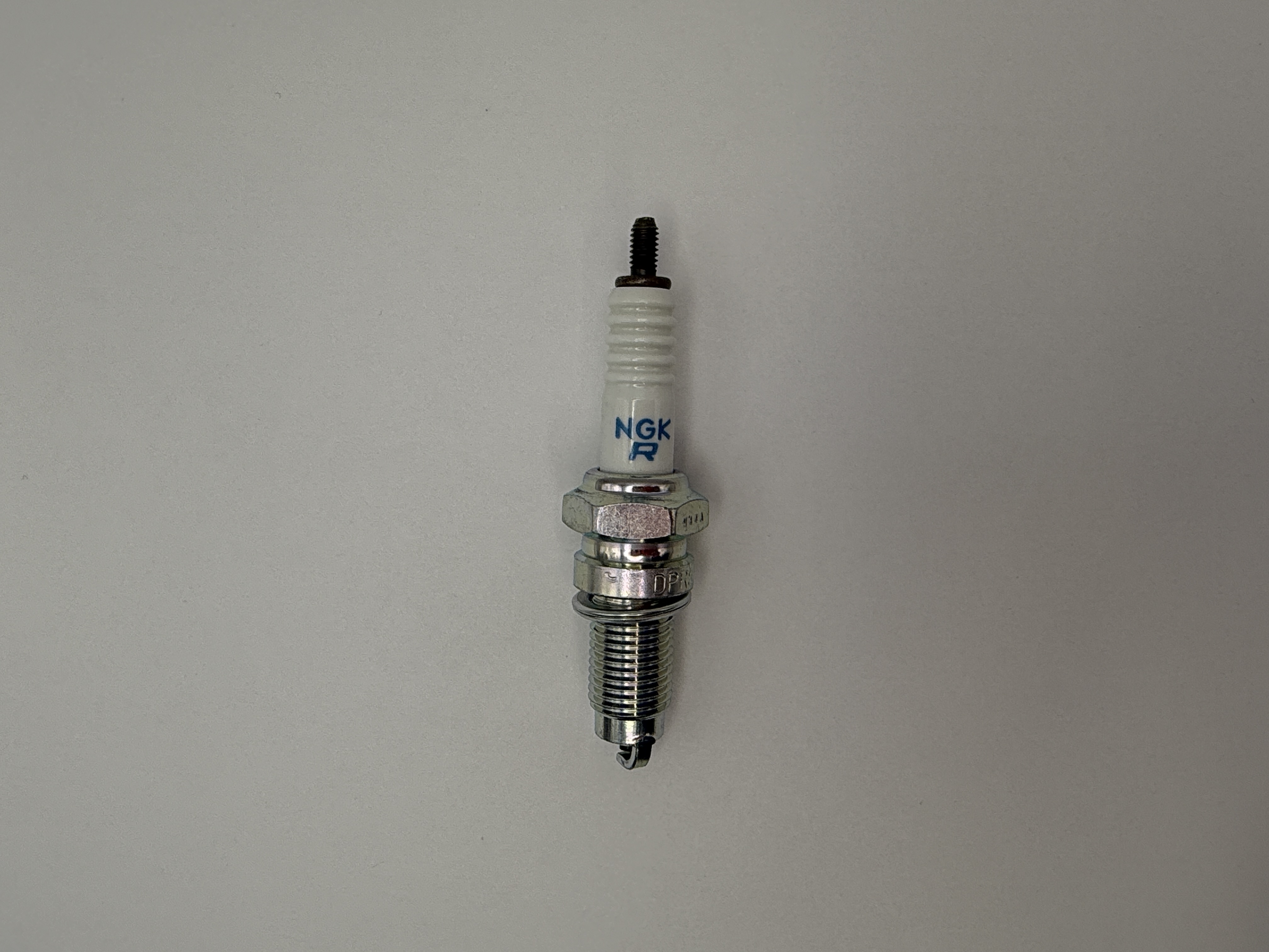 NGK Spark Plug DPR8Z (4730) (Japan)