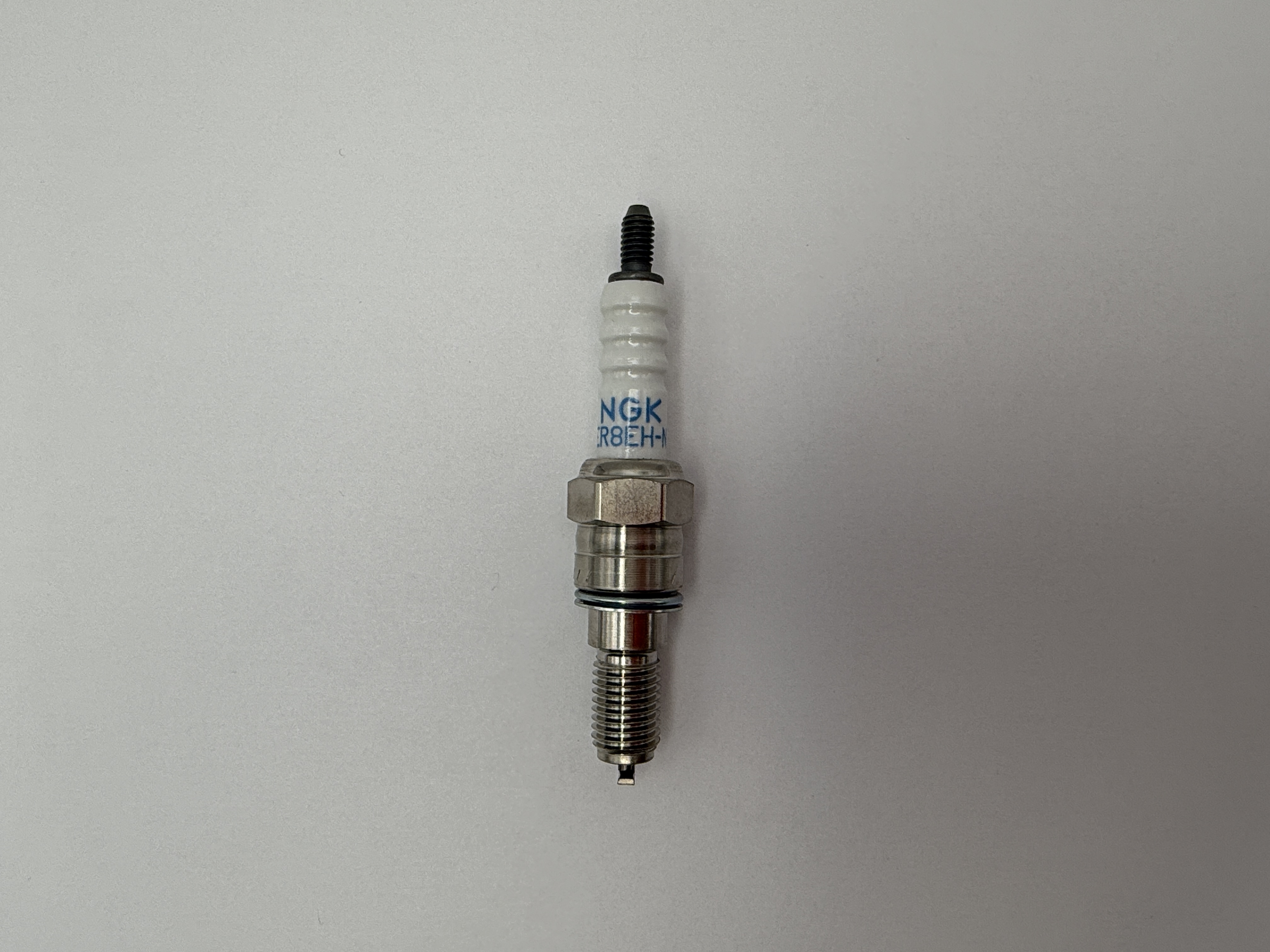 NGK Spark Plug ER8EH-N (5606) (Japan)