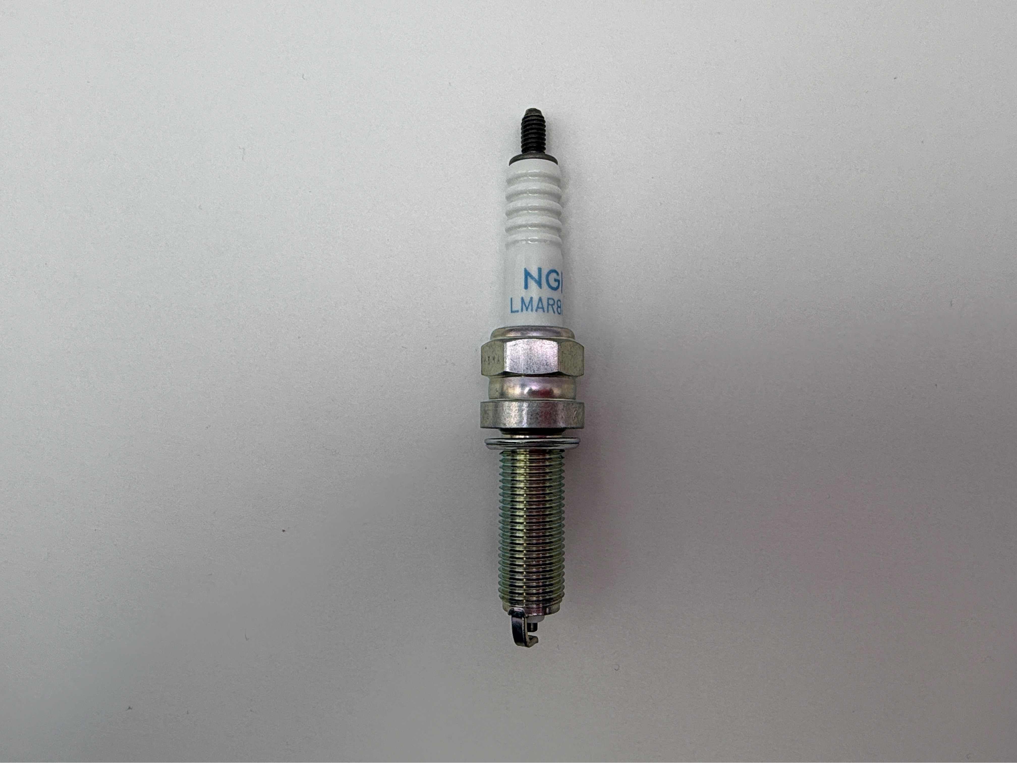 NGK Spark Plug LMAR8A-9 (4313) (Japan)