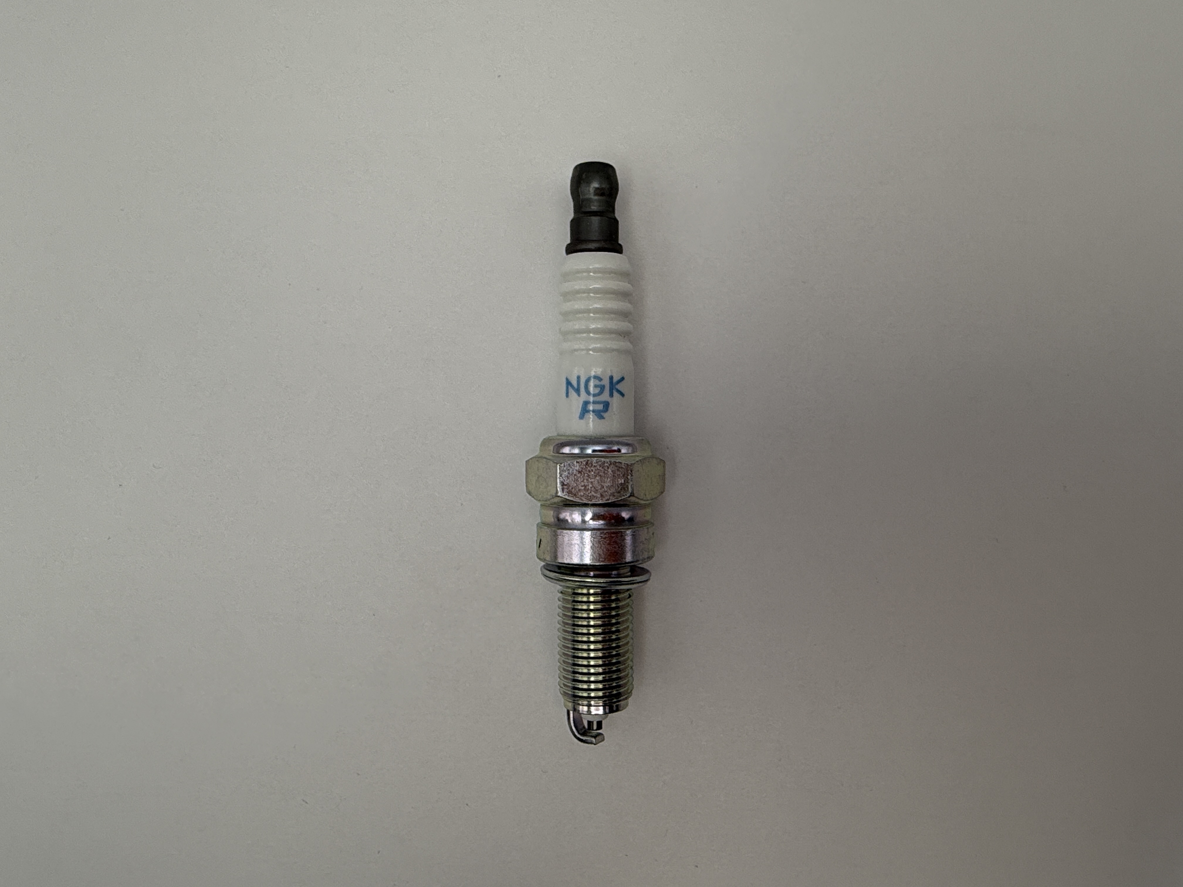 NGK Spark Plug MR8F (90299) (Japan)
