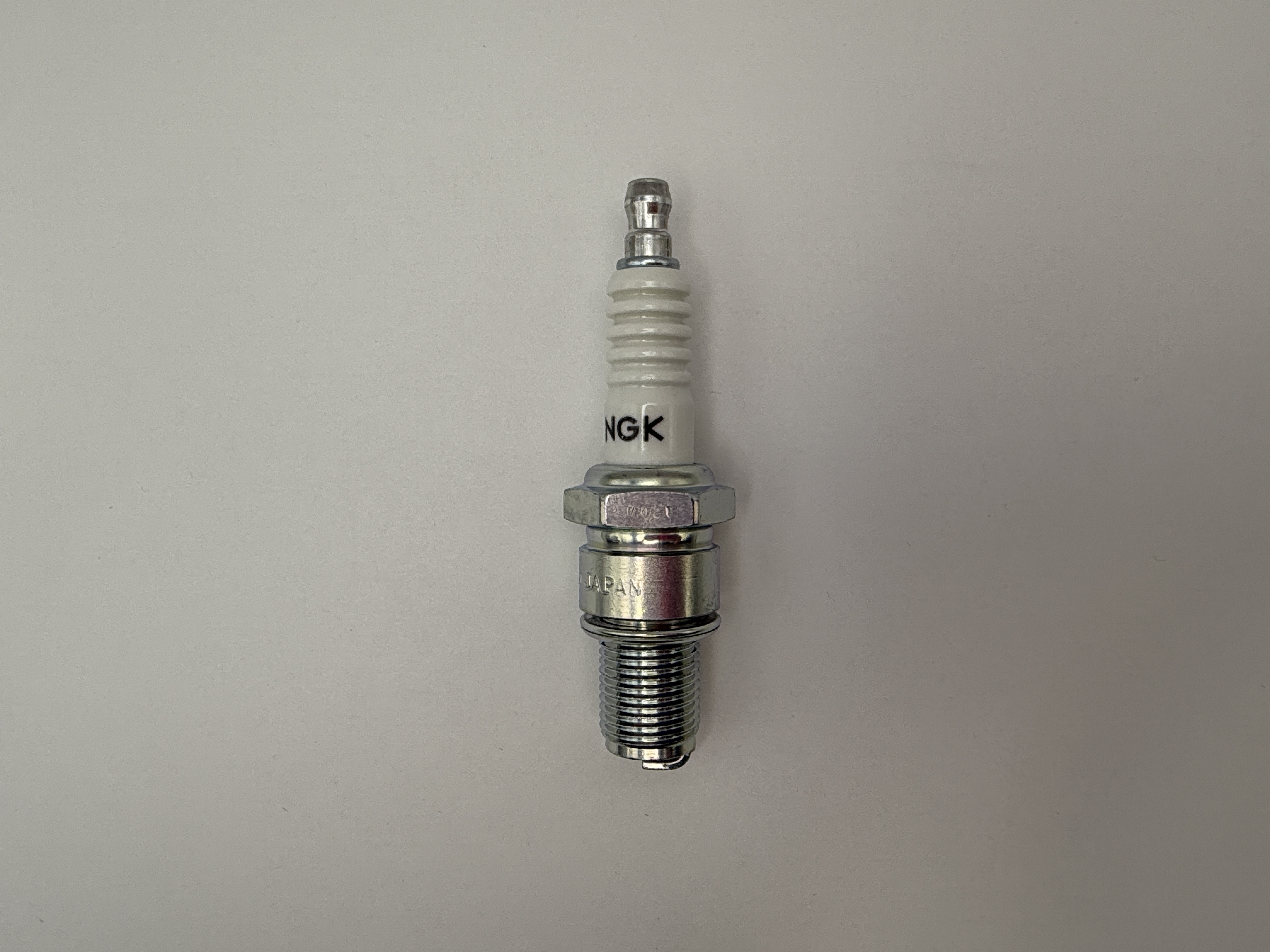 NGK Spark Plug B9ES (2611) (J apan)
