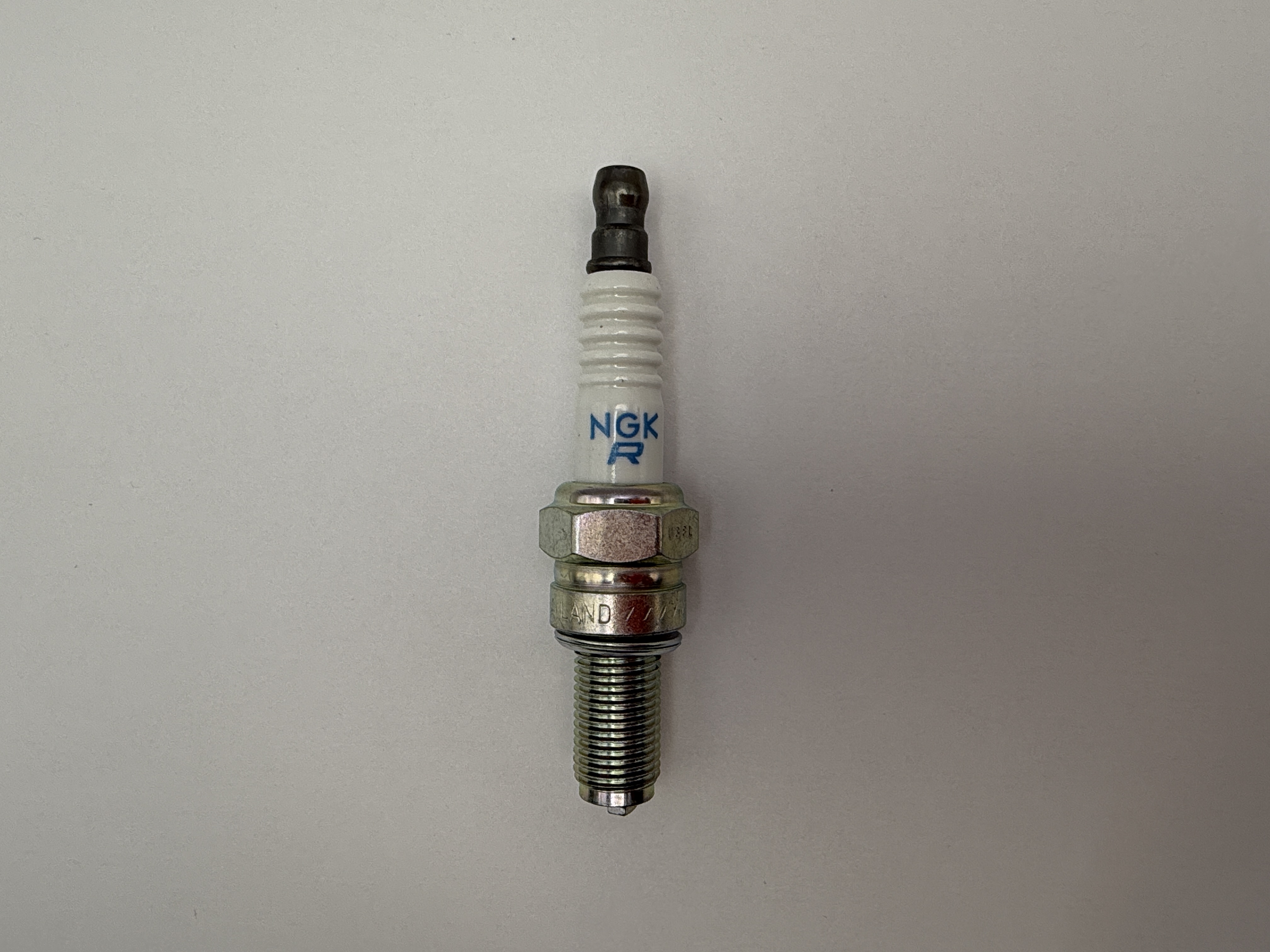 NGK Spark Plug CR9EB (6955) (Japan)