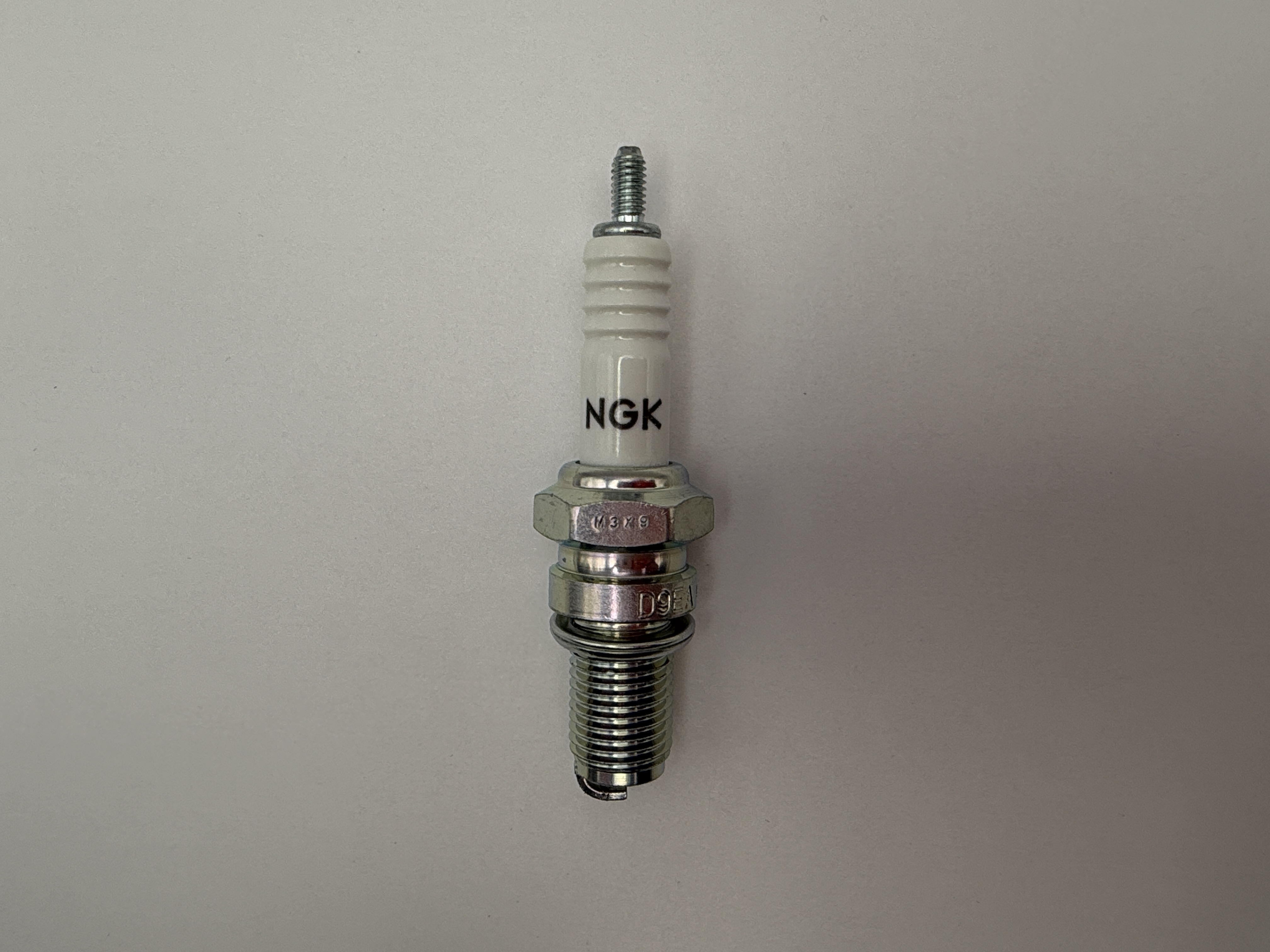 NGK Spark Plug D9EA (2420) (Japan)
