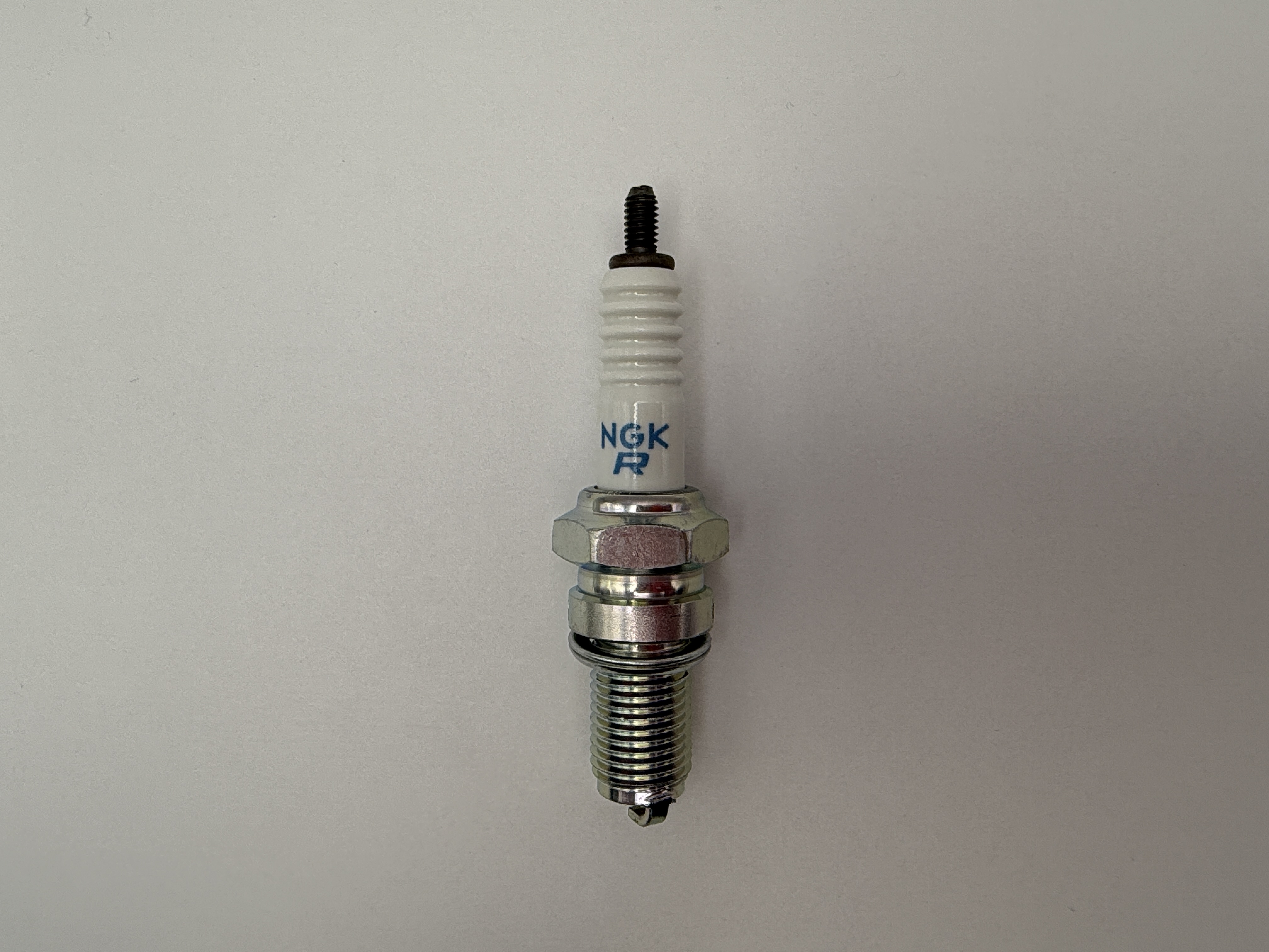 NGK Spark Plug DR9EA (3437) (Japan)