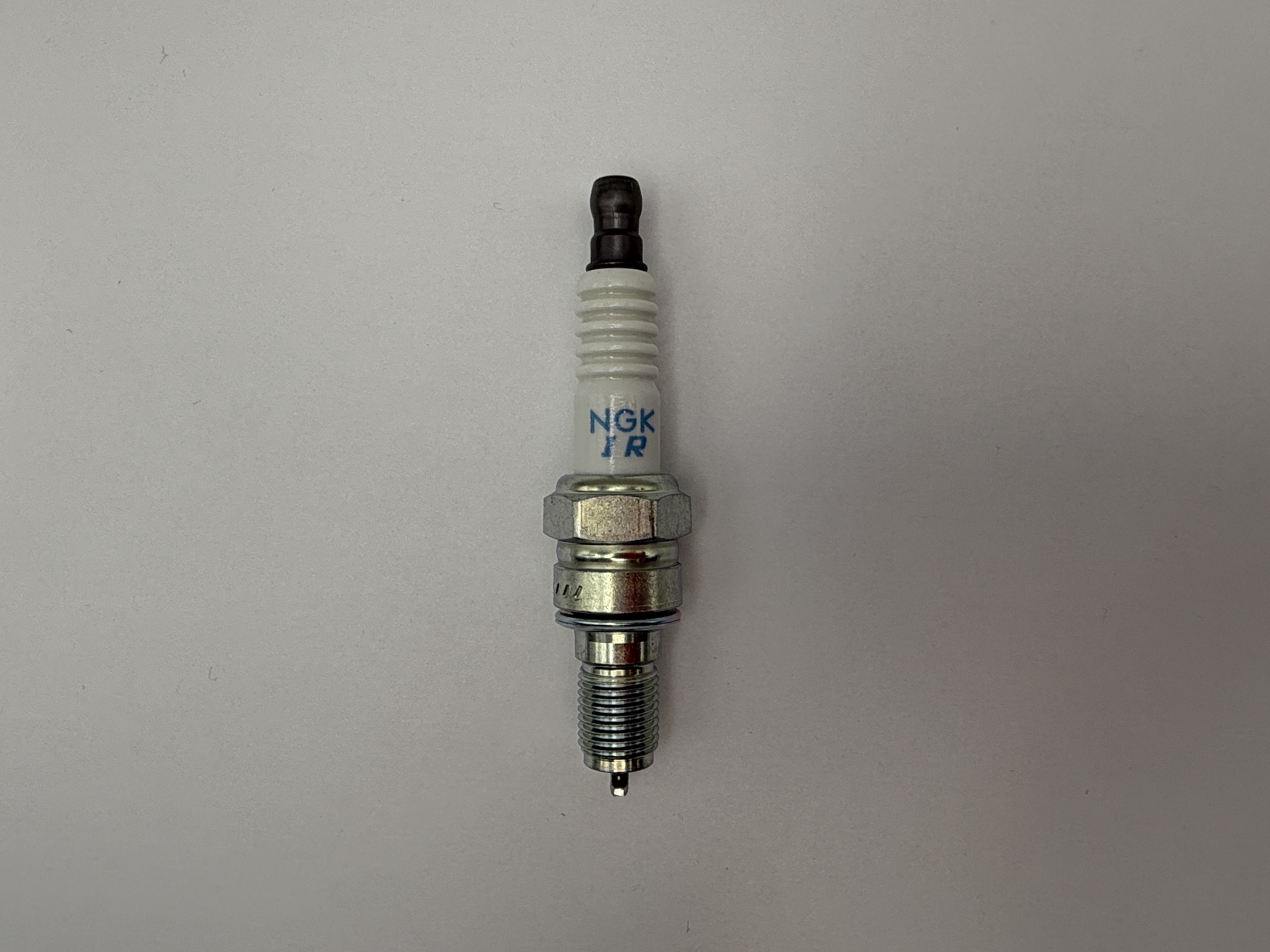 NGK Spark Plug IMR9B-9H (4888) (Japan)