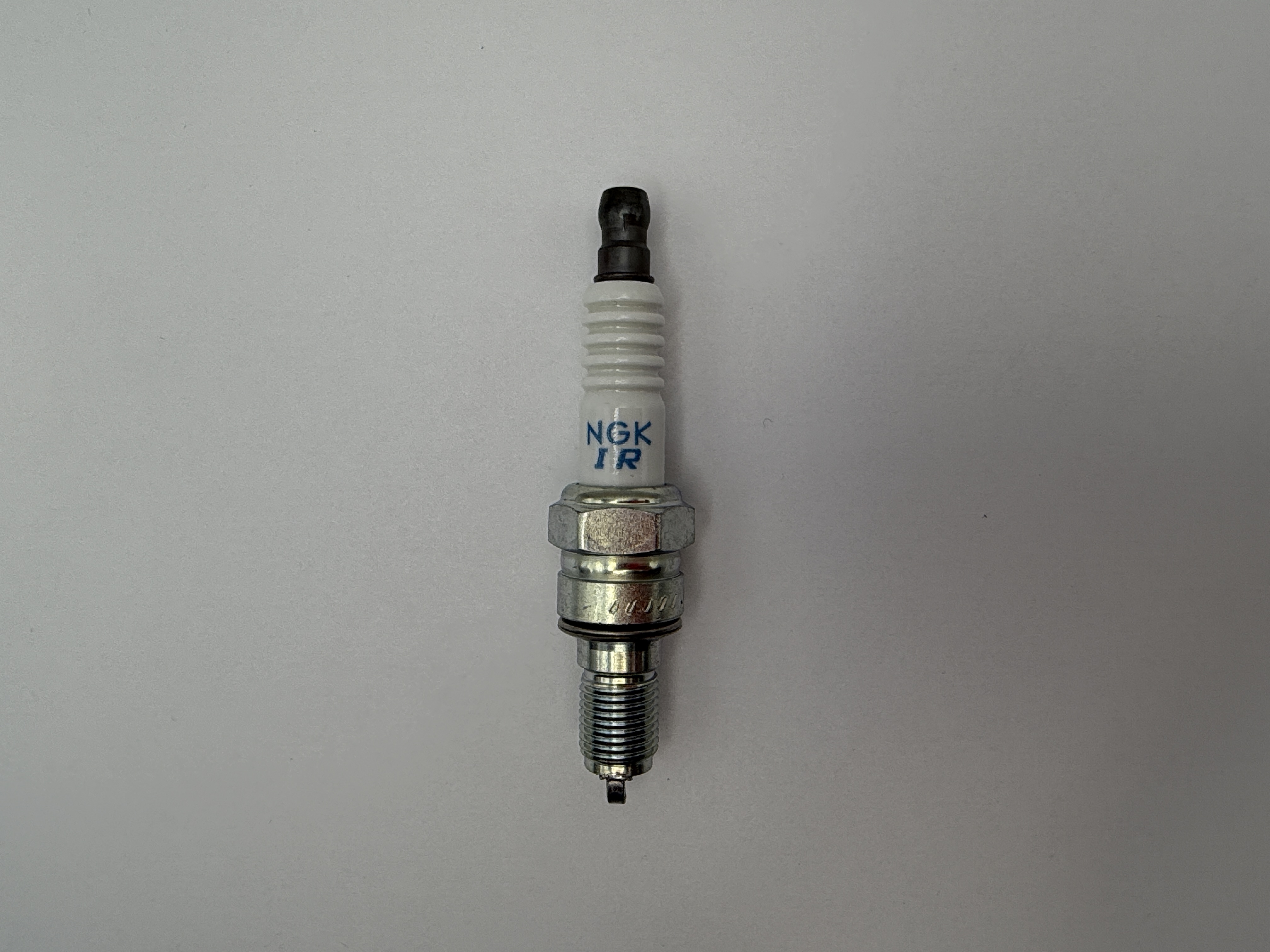 NGK Spark Plug IMR9D-9H (6544) (Japan)
