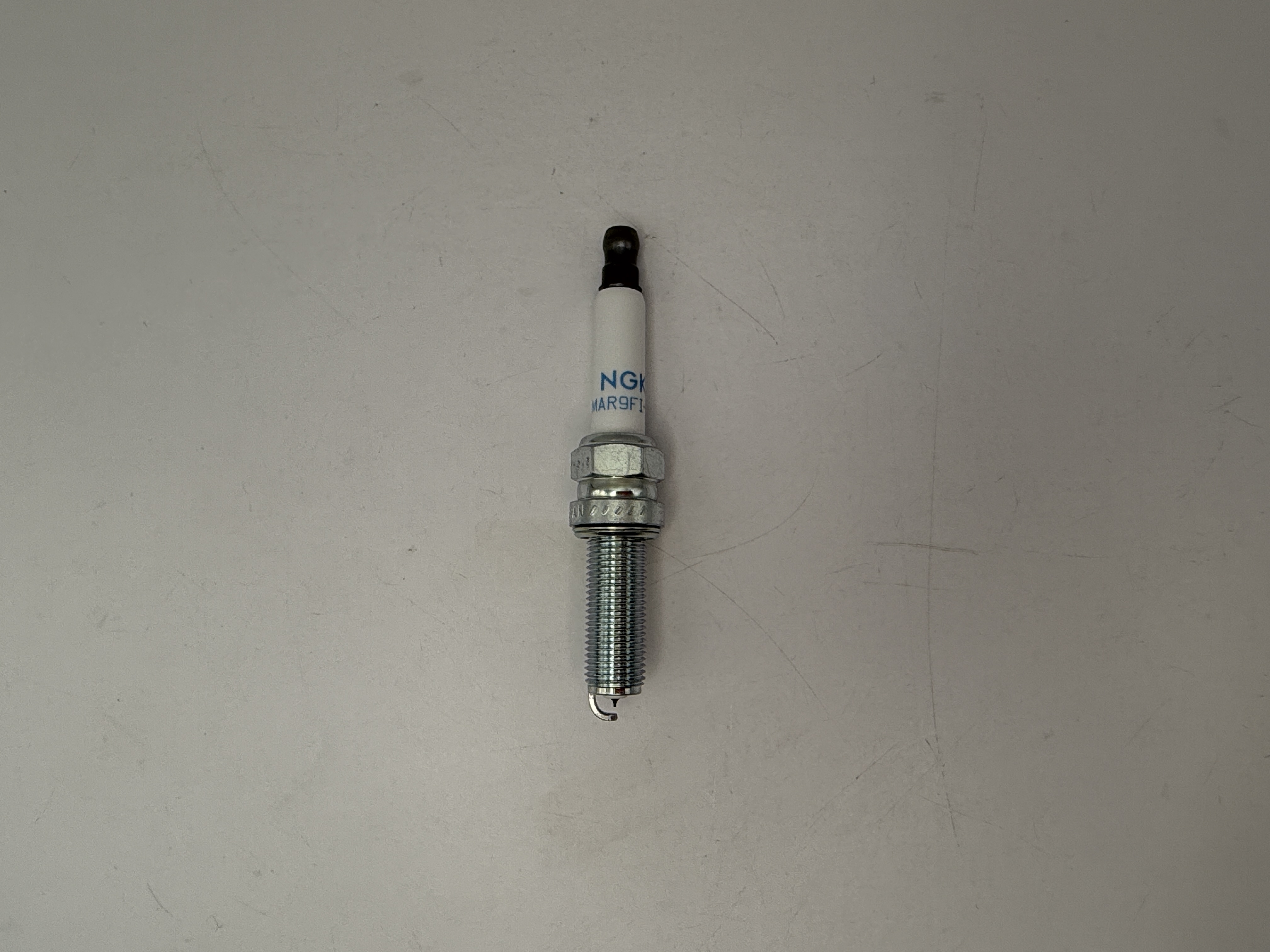 NGK Spark Plug LMAR9FI-10G (92850) (Japan)