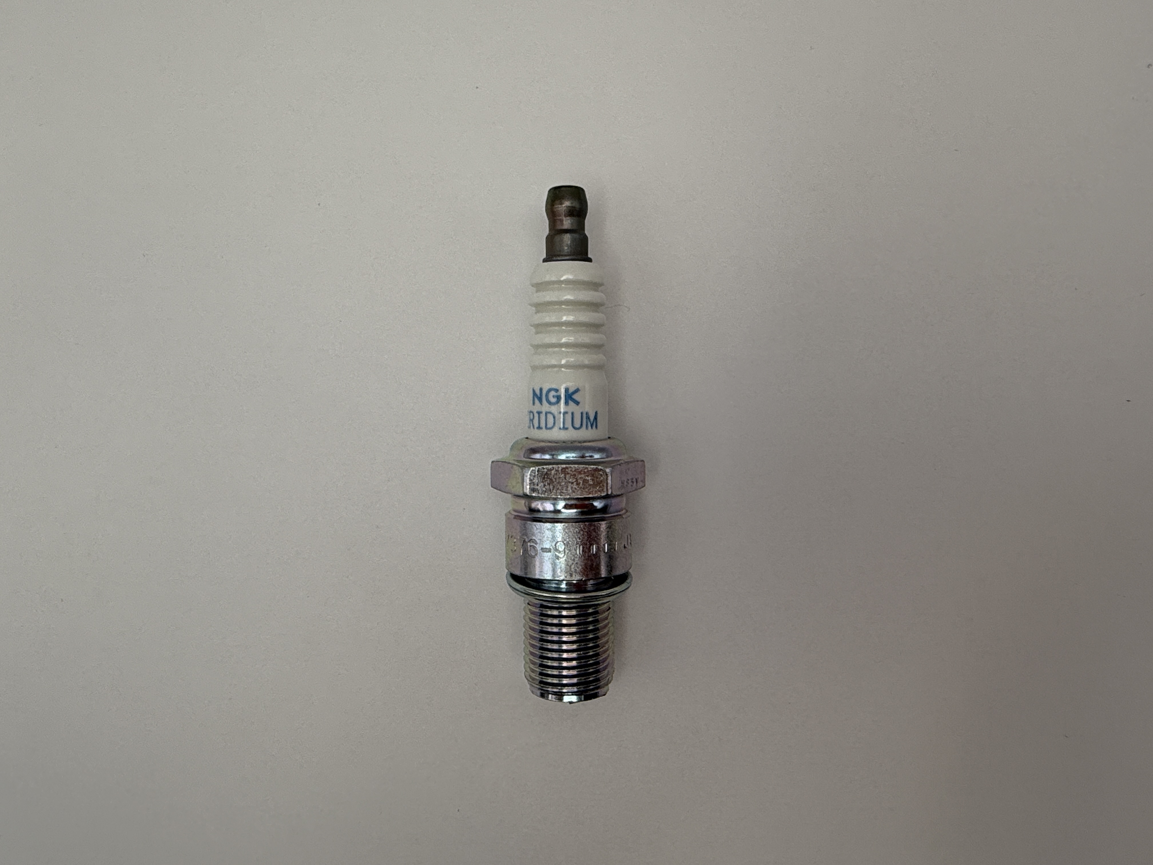 NGK Spark Plug R7376-9 (7763) (Japan)