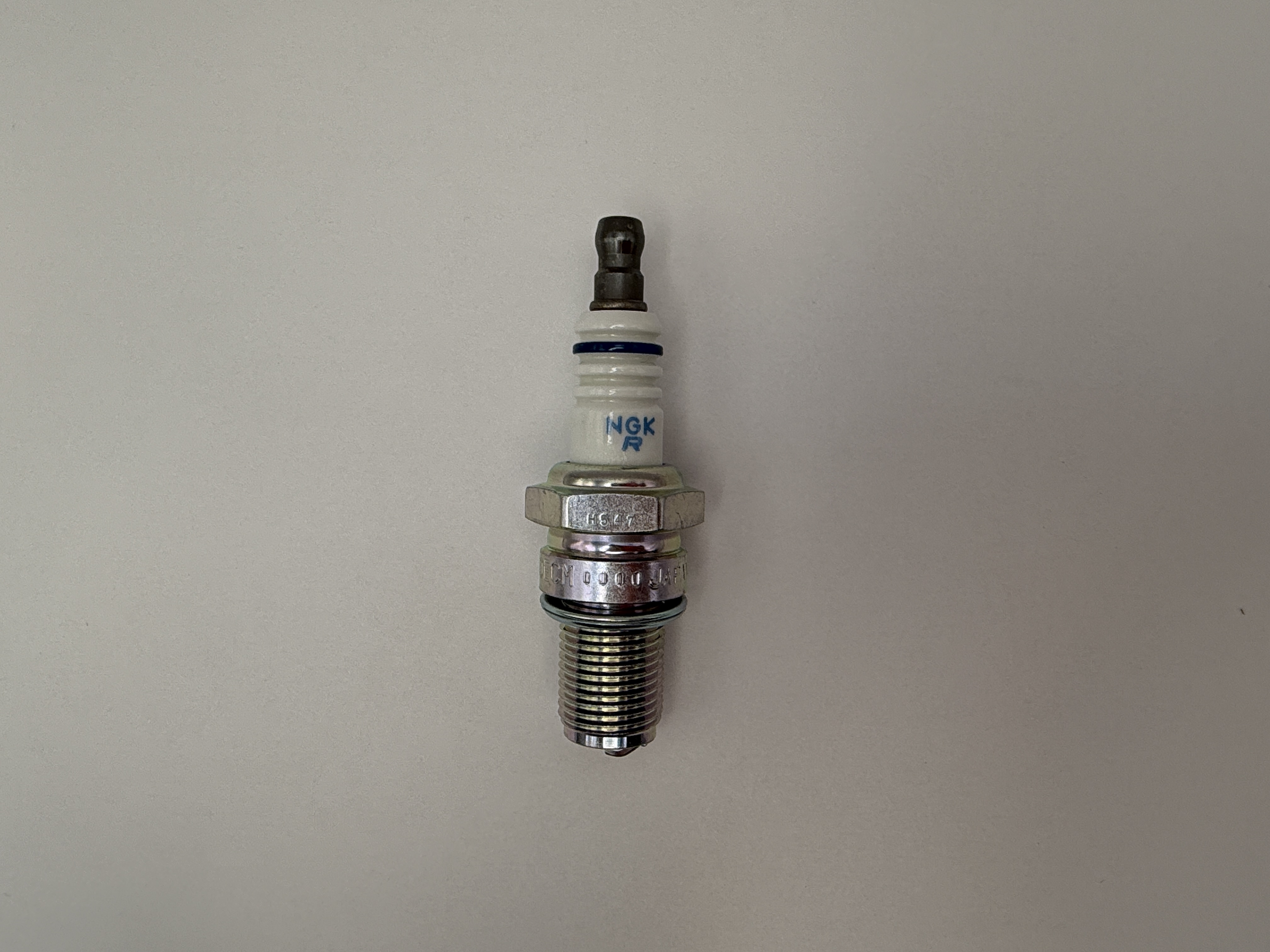 NGK Spark Plug BR10ECM (4234) (Japan)