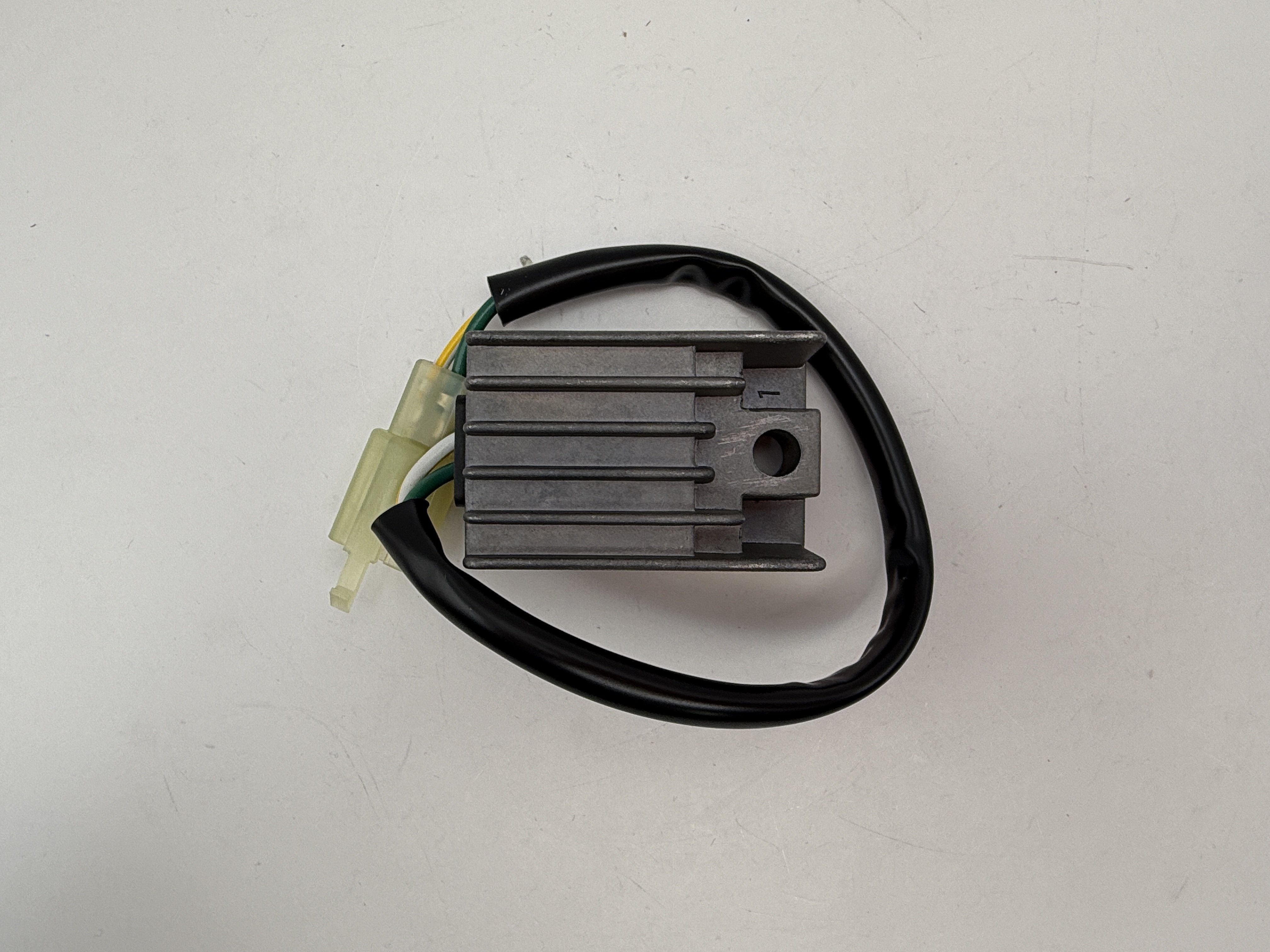 TourMax Regulator Honda XR650 01-06 SH514-12 OE Refs: 31400-MBN-641