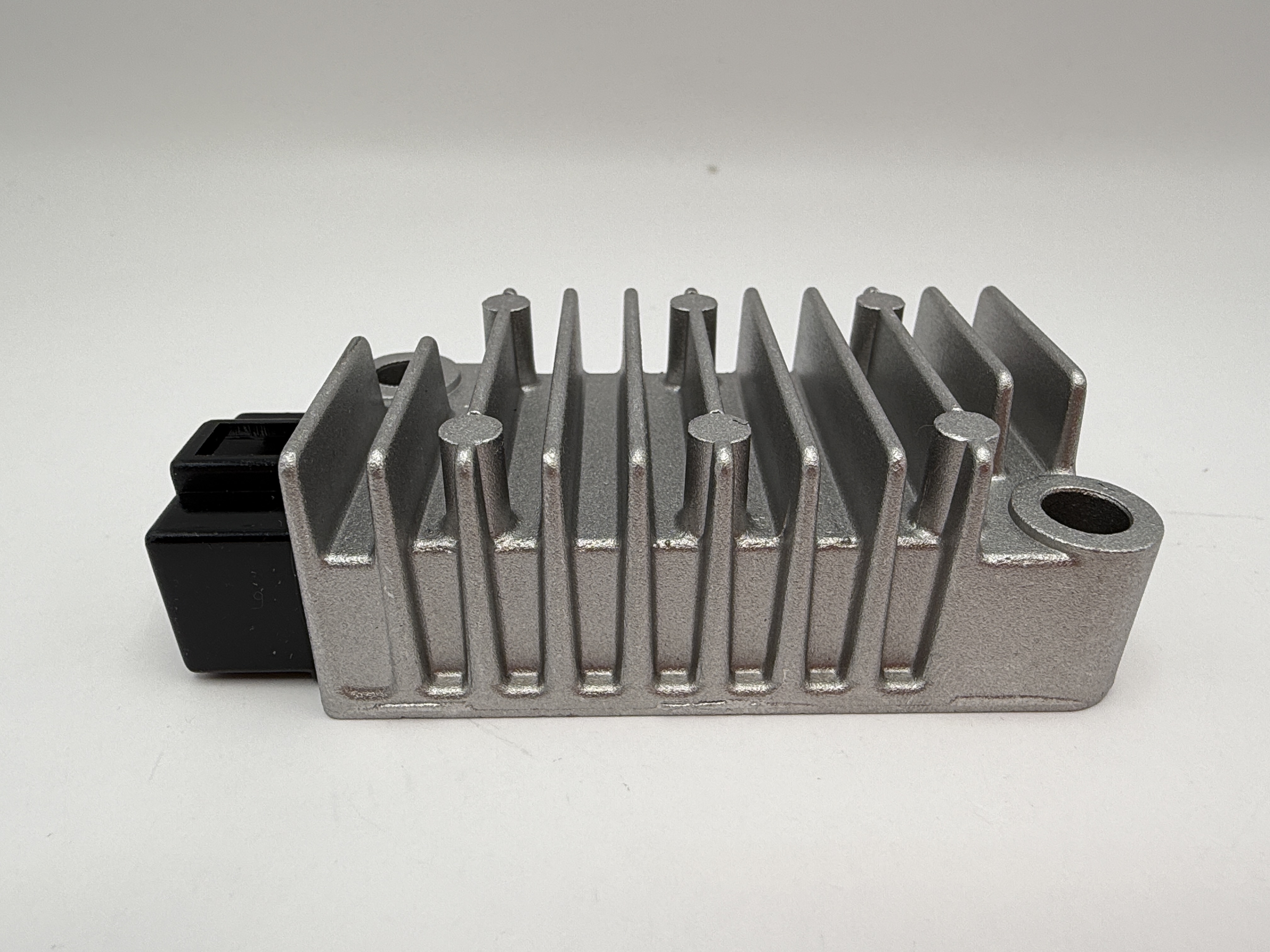 TourMax Regulator/Rectifier Kawasaki BN125 Eliminator 99-07, KL250 Super Sherpa 97-10 OE Ref: 21066-1108