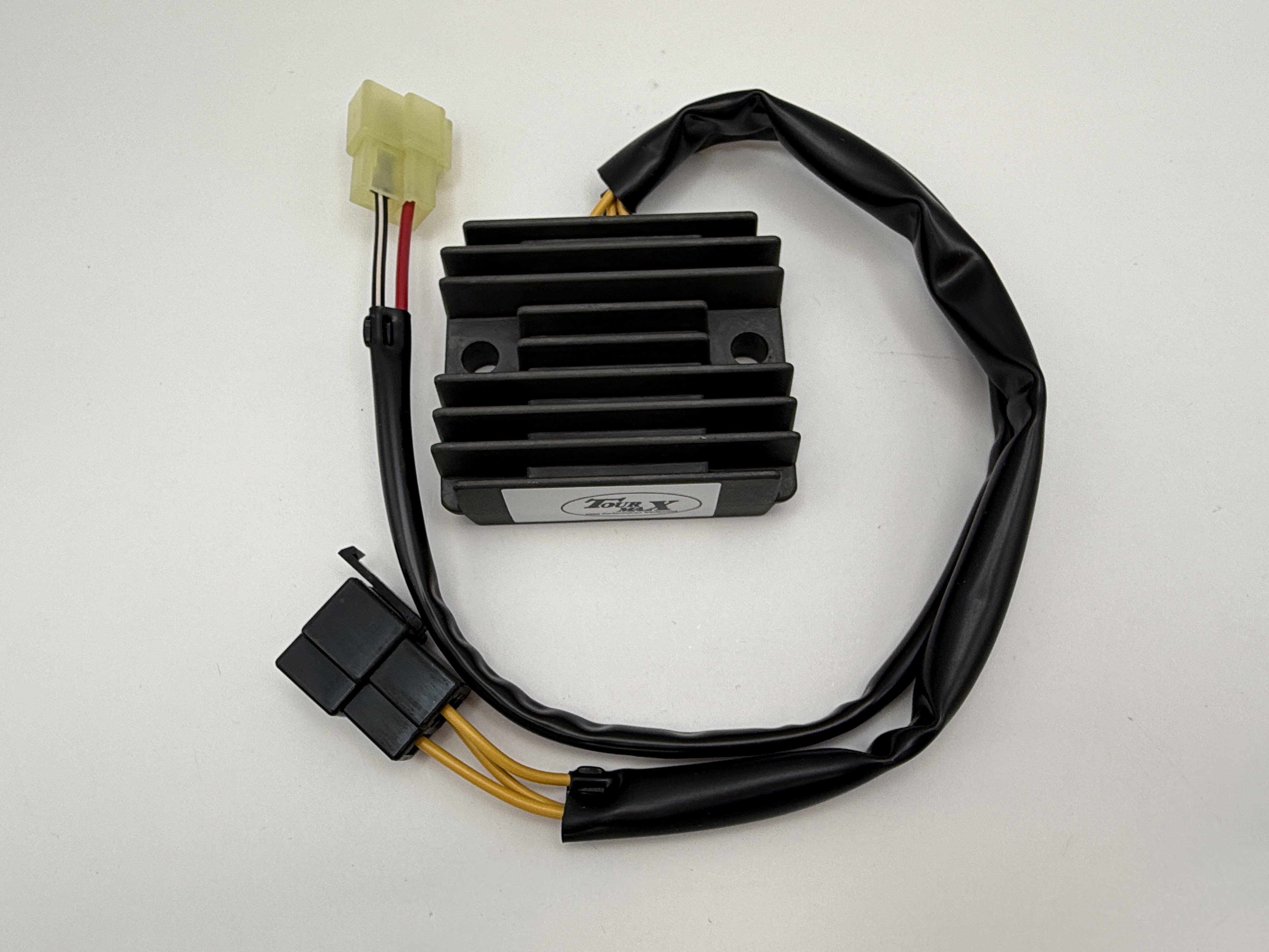 TourMax Regulator/Rectifier Suzuki DR125SE 94-96, DR200SE 96-13 OE Ref: 32800-08D10