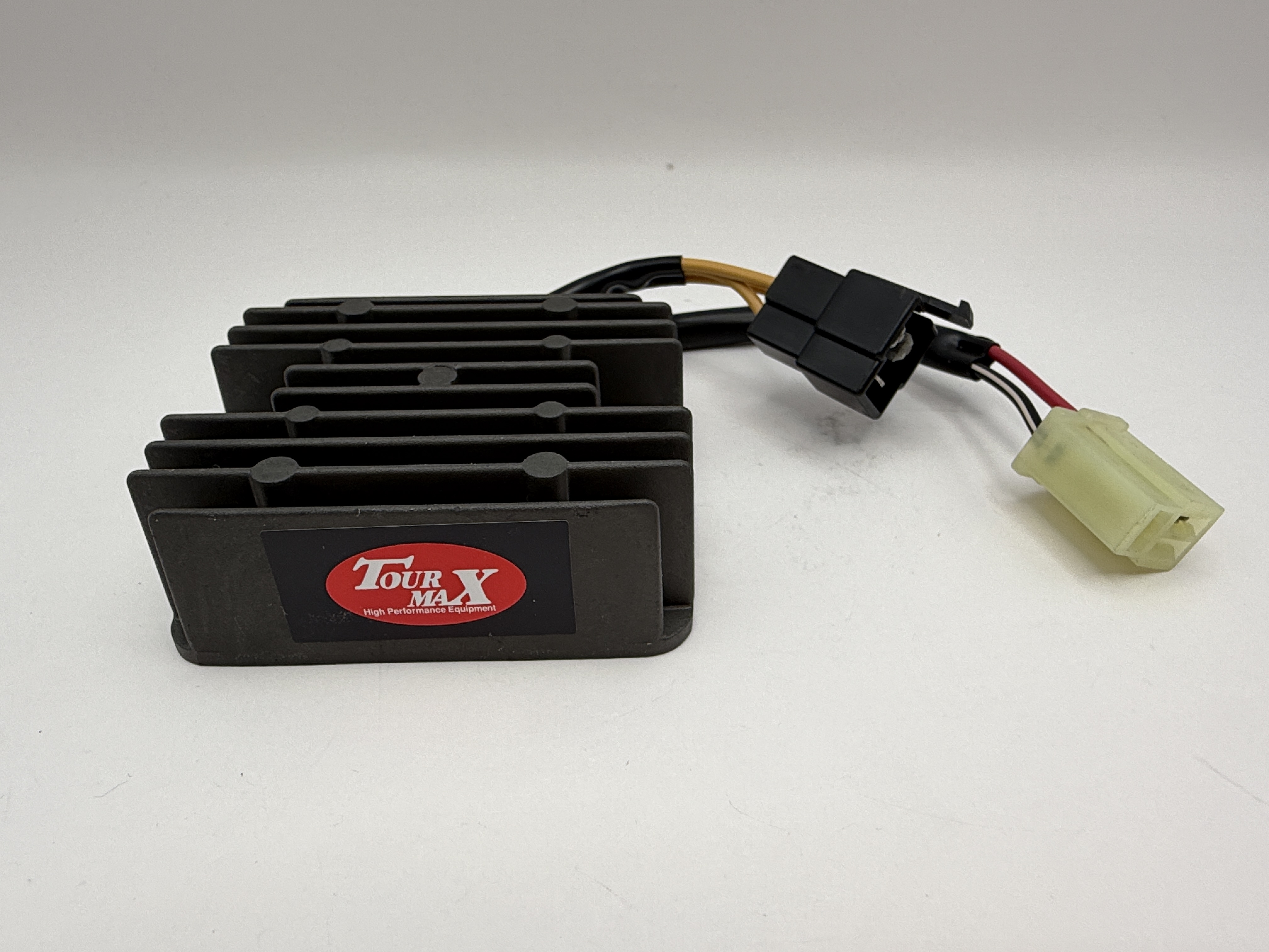 TourMax Regulator/Rectifier Suzuki DR3DR350 90-99, DR250 90-95 OE Refs: 32800-14D11, 32800-14D10