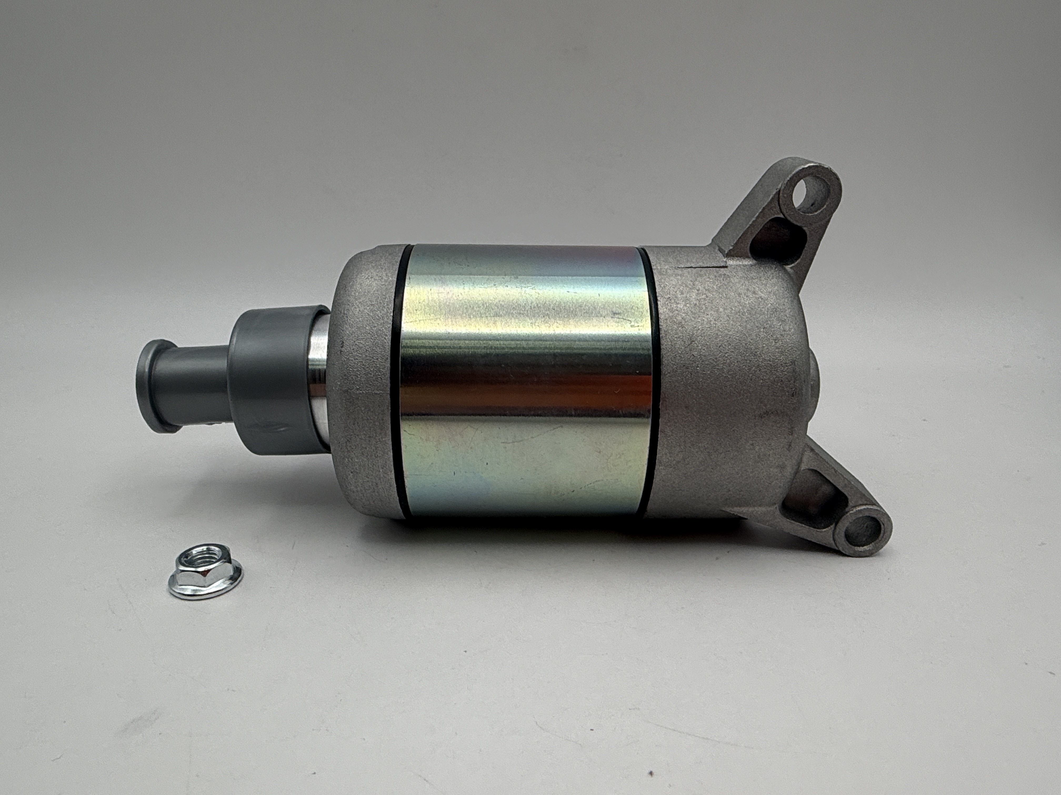 Athena Starter Motor Yamaha YFZ450 04-09, YFZ450 LE 04-13, YFZ450 SE 04-13 OE Refs: 5TG-81800-00, 5TG-81890-00 Refs: SMU0264, 18761, STY0264