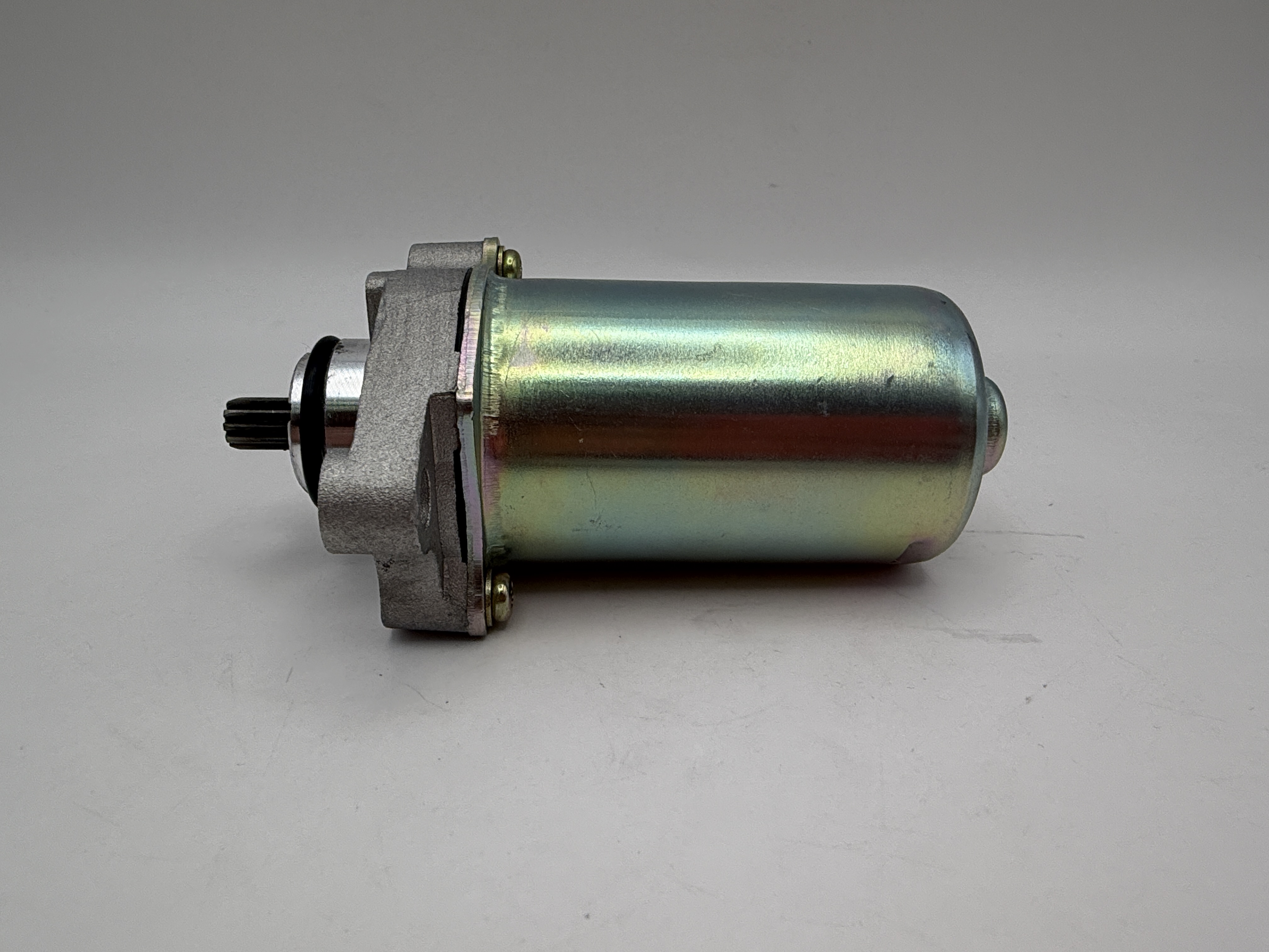 Athena Starter Motor Aprilia RS50 06-13, SR50 03-17, Scarabeo 50 02-13, Honda CH80 93-07 OE Refs: AP8570105, 96921R, 31200-GE1-712, 31210-GE1-712, 77400500 Refs: SMU0374, 18853, SM10-221