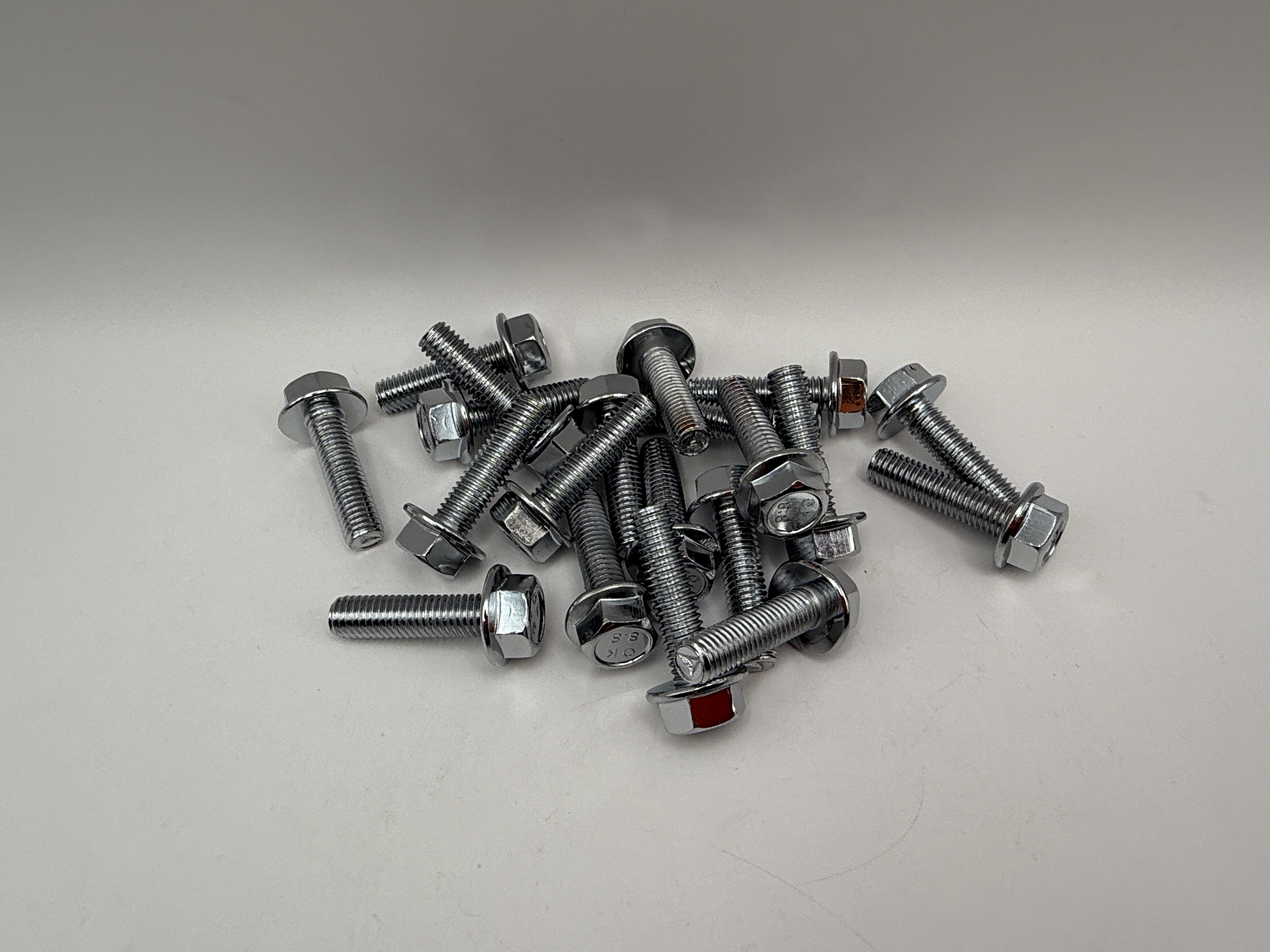 Hendler Bolts Flanged Chrome Hexagon M8 x 30mm x 1.25mm Pitch (13mm Head)