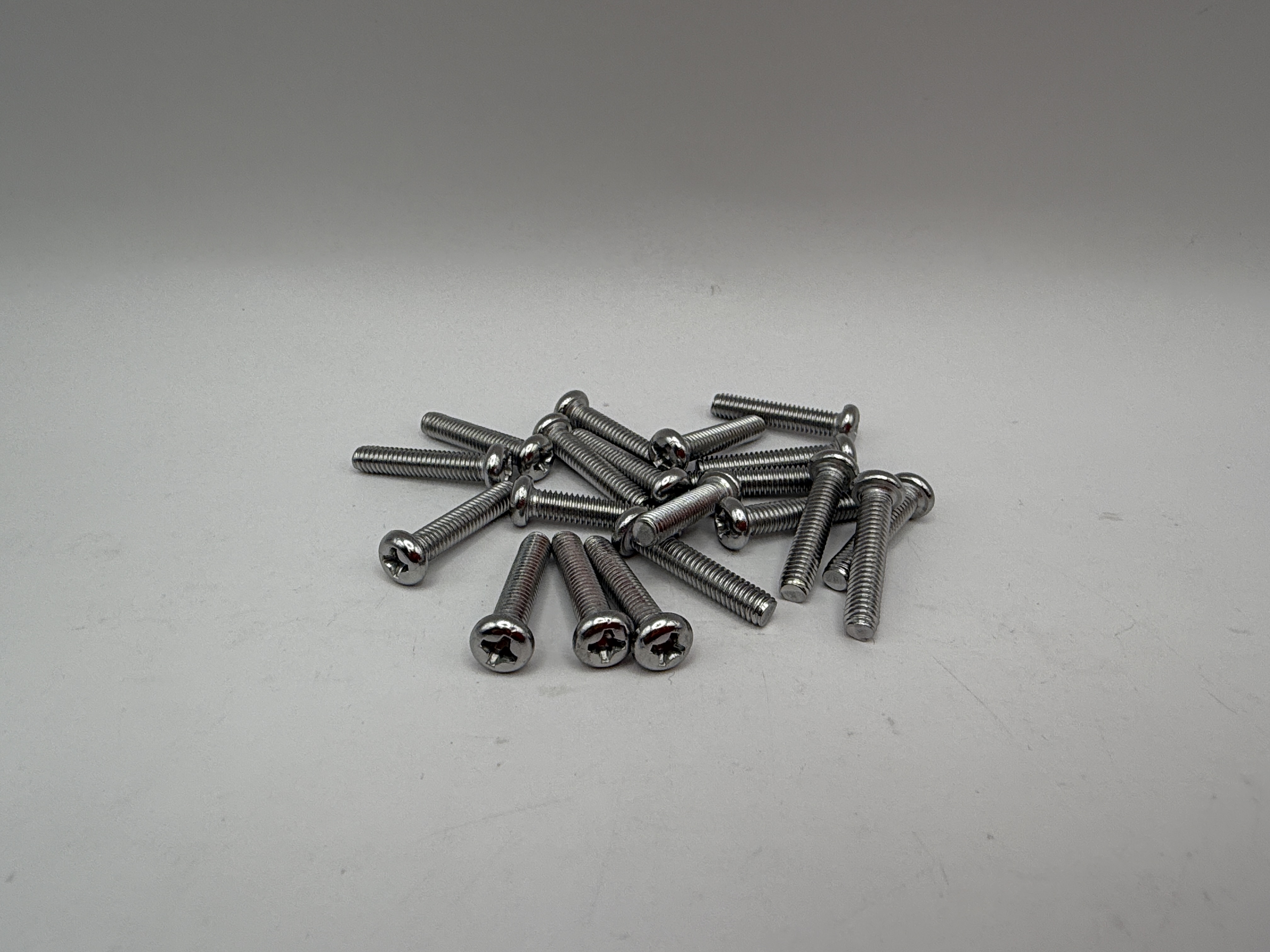 Hendler Screws Philips Pan Head Stainless Steel M4 x 20mm x 0.70mm Pitch