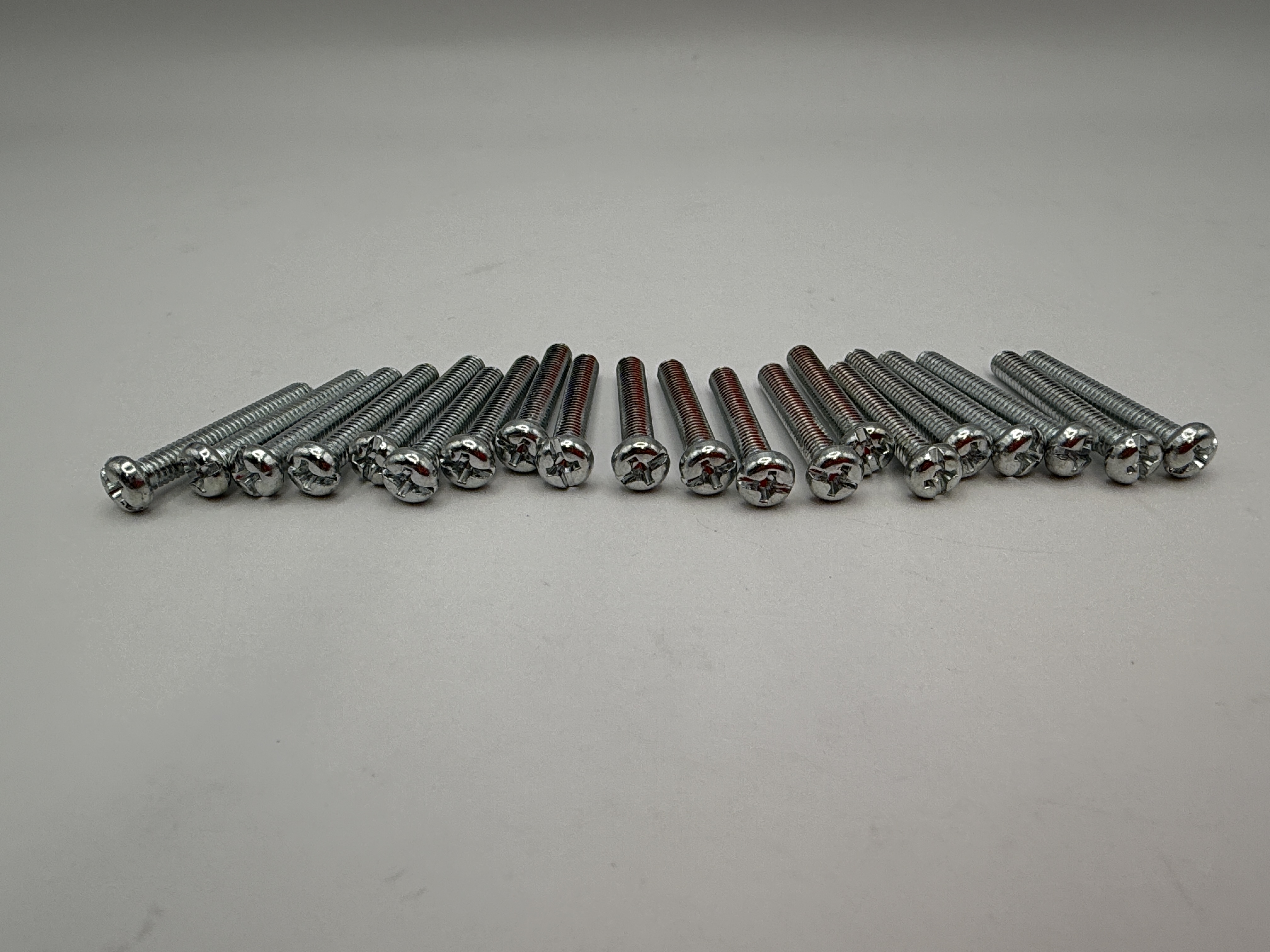 Hendler Screws Philips Pan Head M4 x 25mm x 0.70mm Pitch