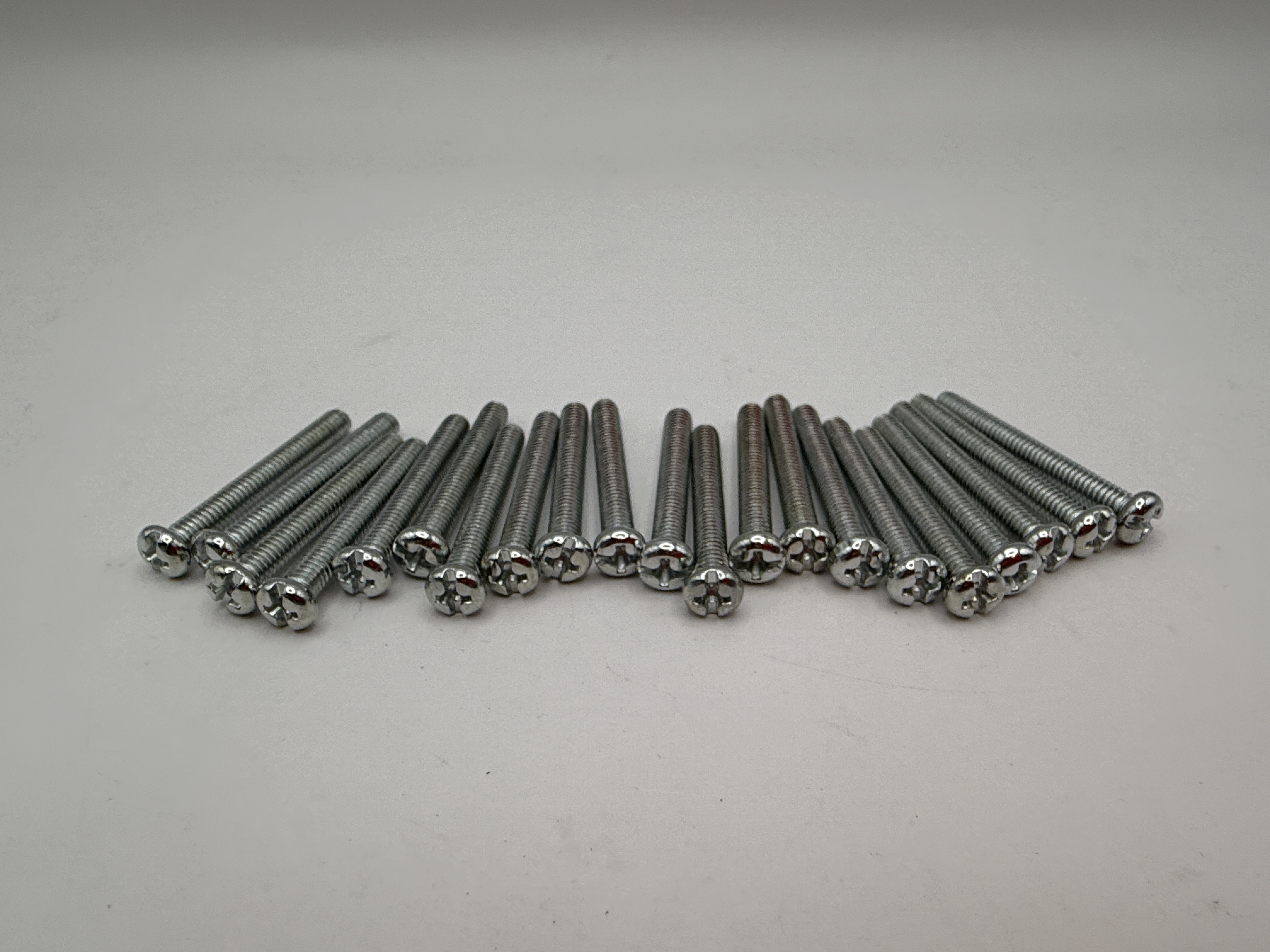 Hendler Screws Philips Pan Head M4 x 30mm x 0.70mm Pitch
