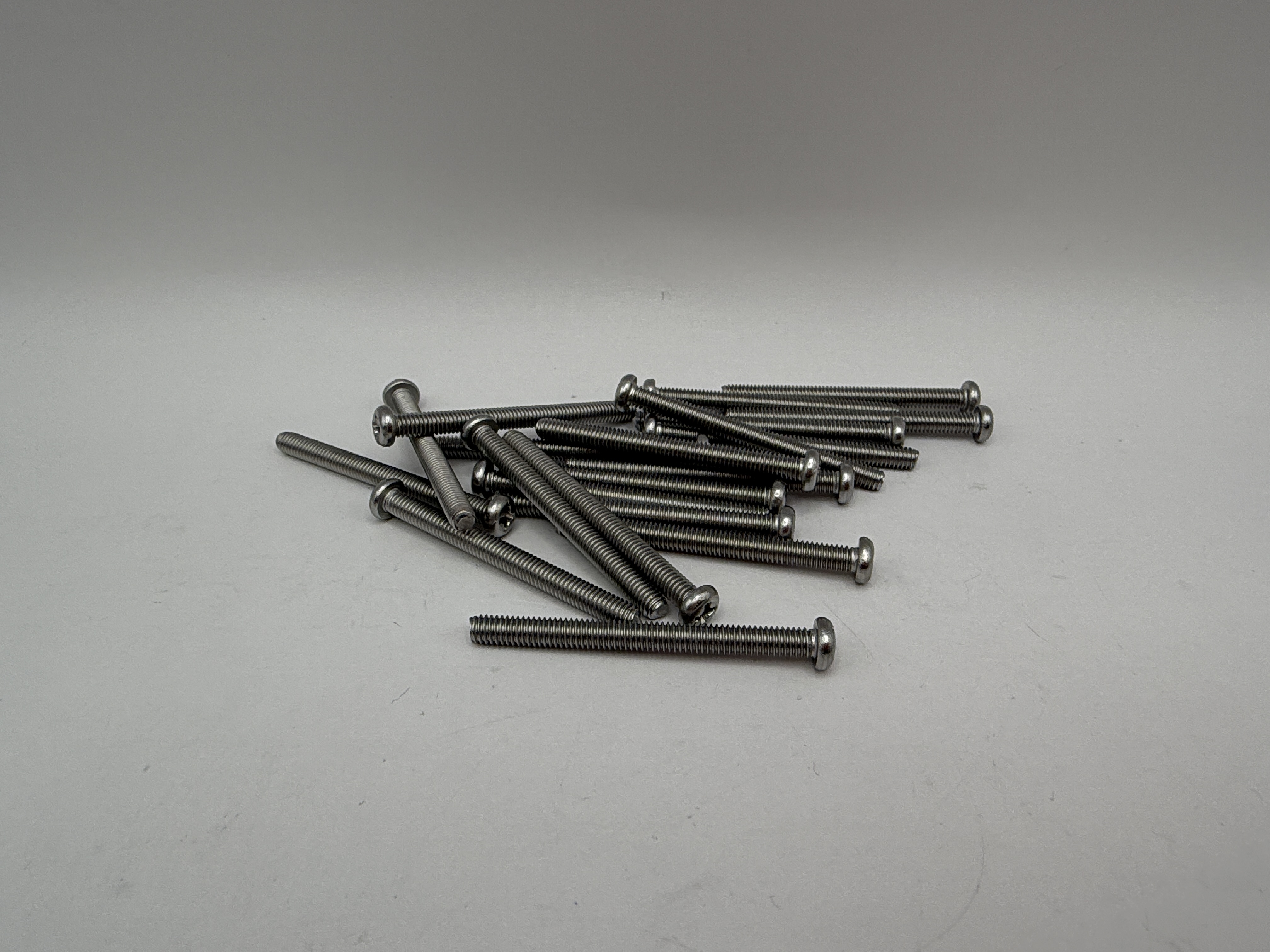 Hendler Screws Philips Pan Head Stainless Steel M4 x 45mm x 0.70mm Pitch