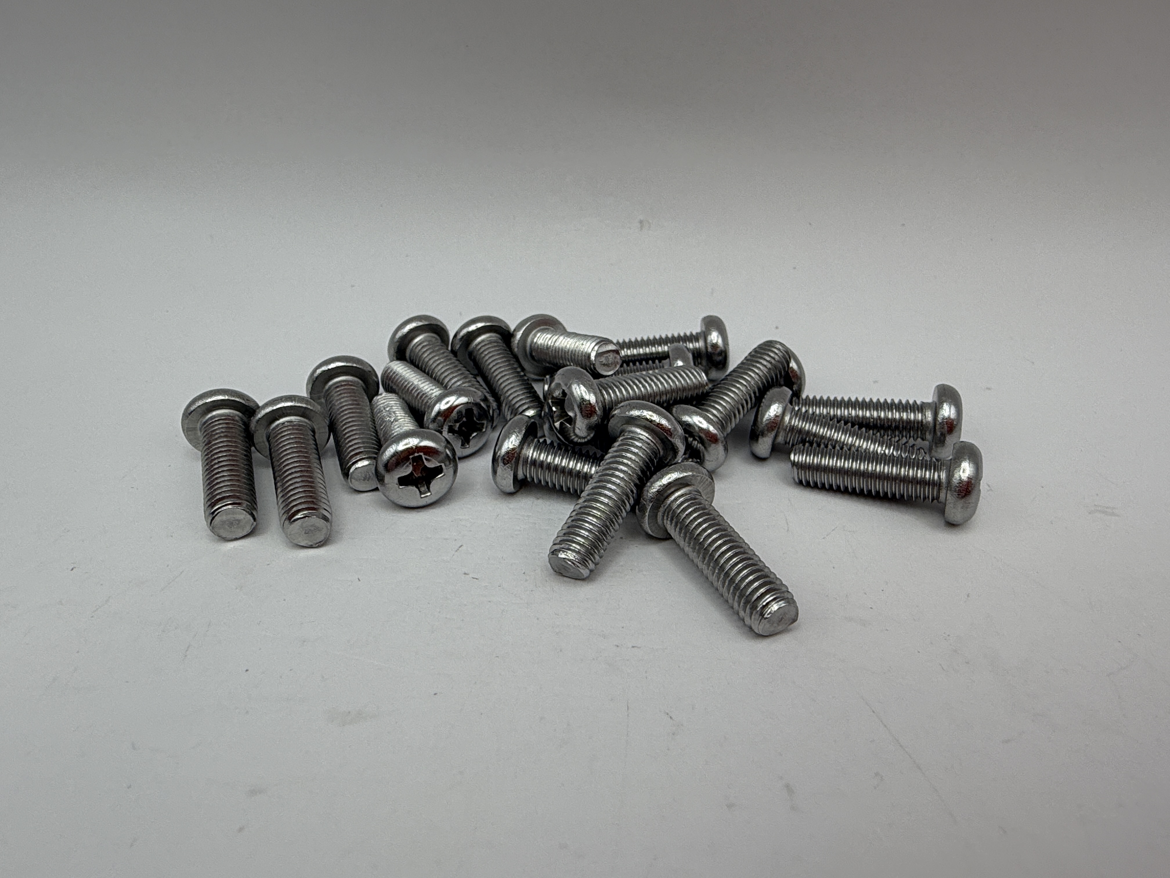 Hendler Screws Philips Pan Head Stainless Steel M5 x 16mm x 0.80mm Pitch