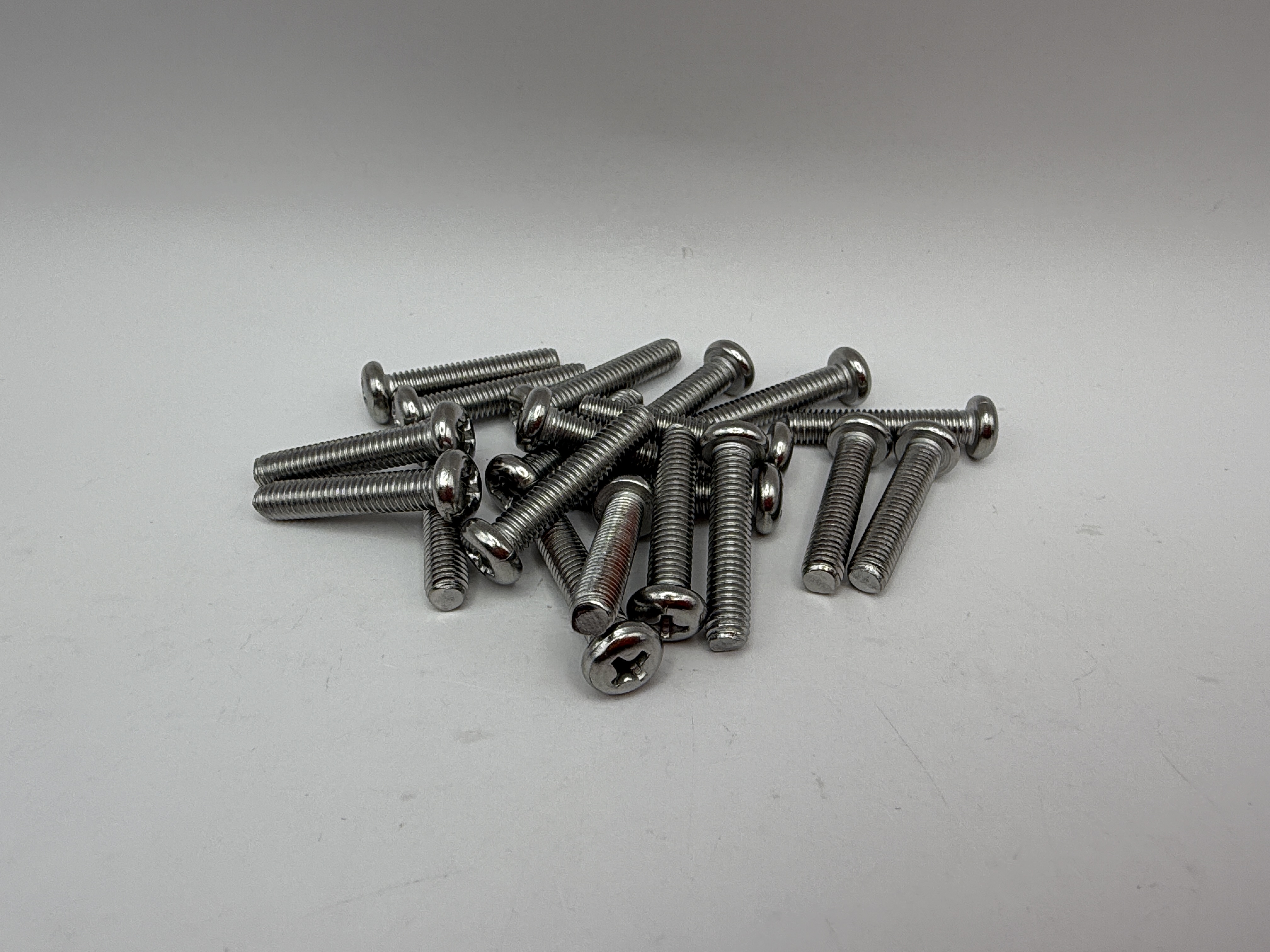 Hendler Screws Philips Pan Head Stainless Steel M5 x 25mm x 0.80mm Pitch