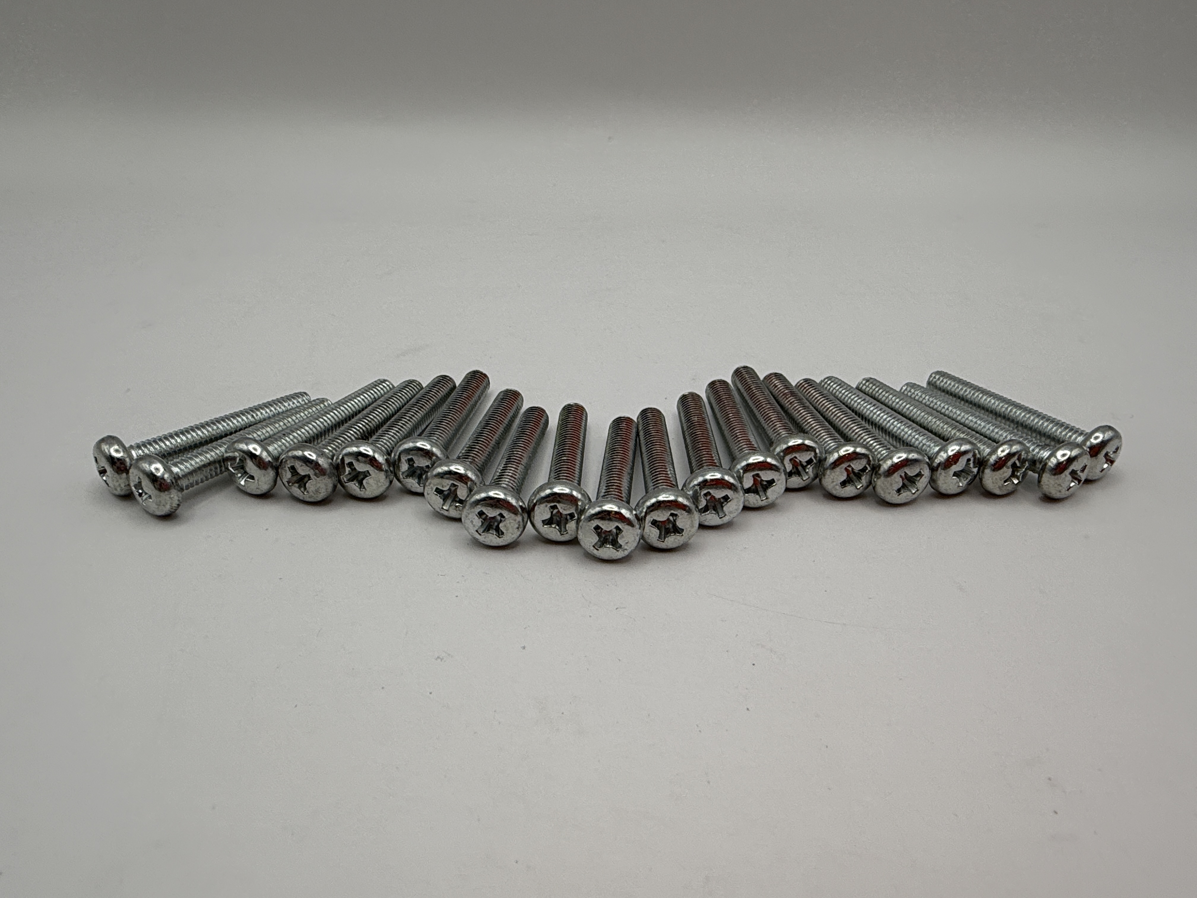 Hendler Screws Philips Pan Head M5 x 30mm x 0.80mm Pitch