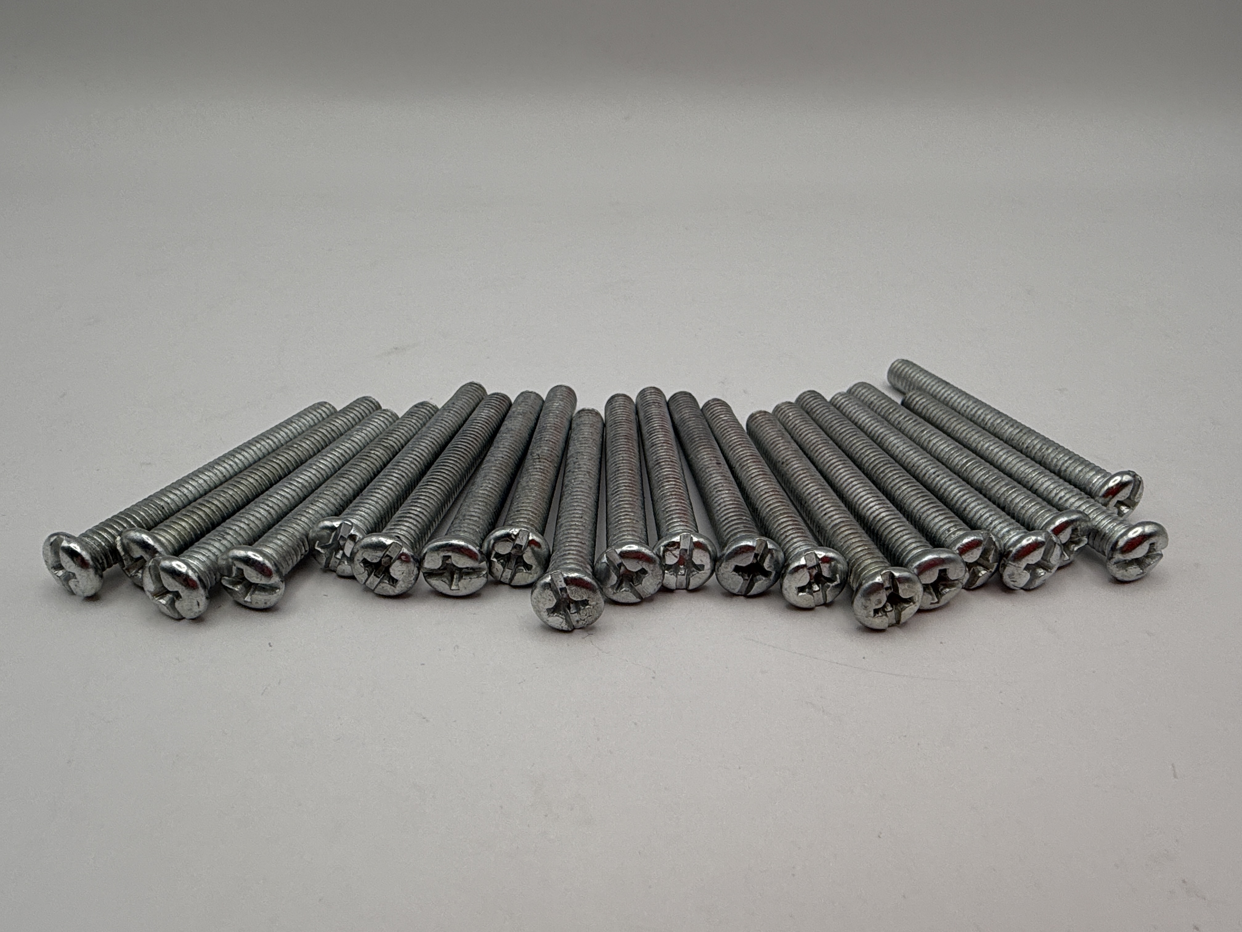 Hendler Screws Philips Pan Head M5 x 40mm x 0.80mm Pitch
