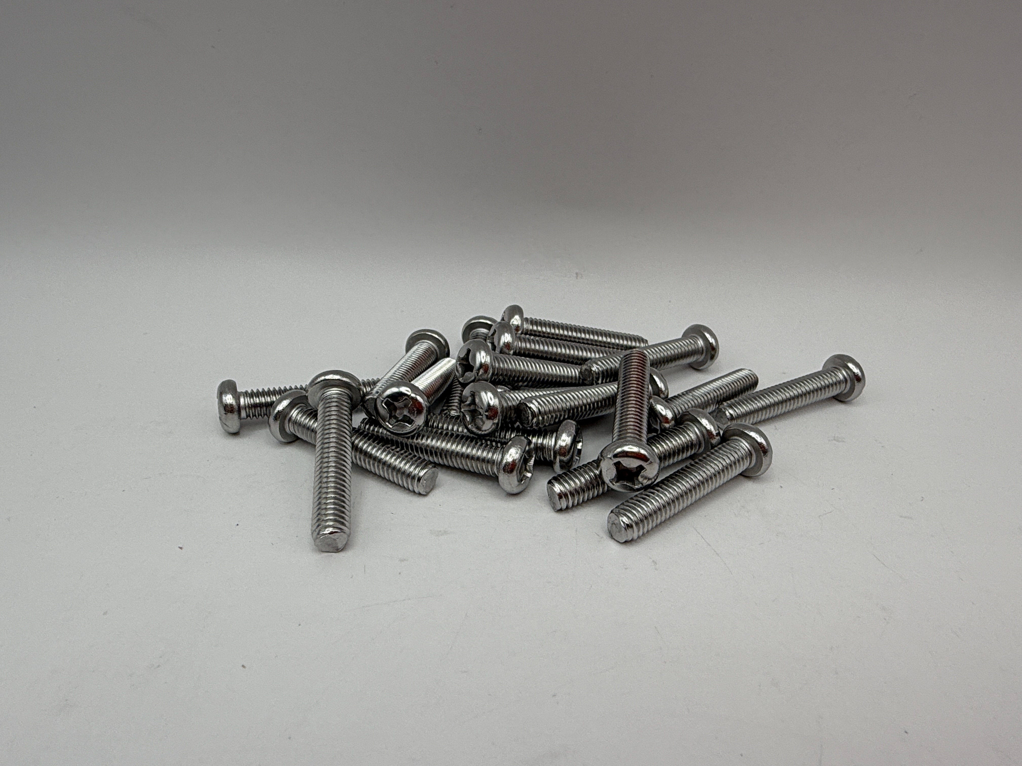 Hendler Screws Philips Pan Head Stainless Steel M6 x 30mm x 1.00mm Pitch