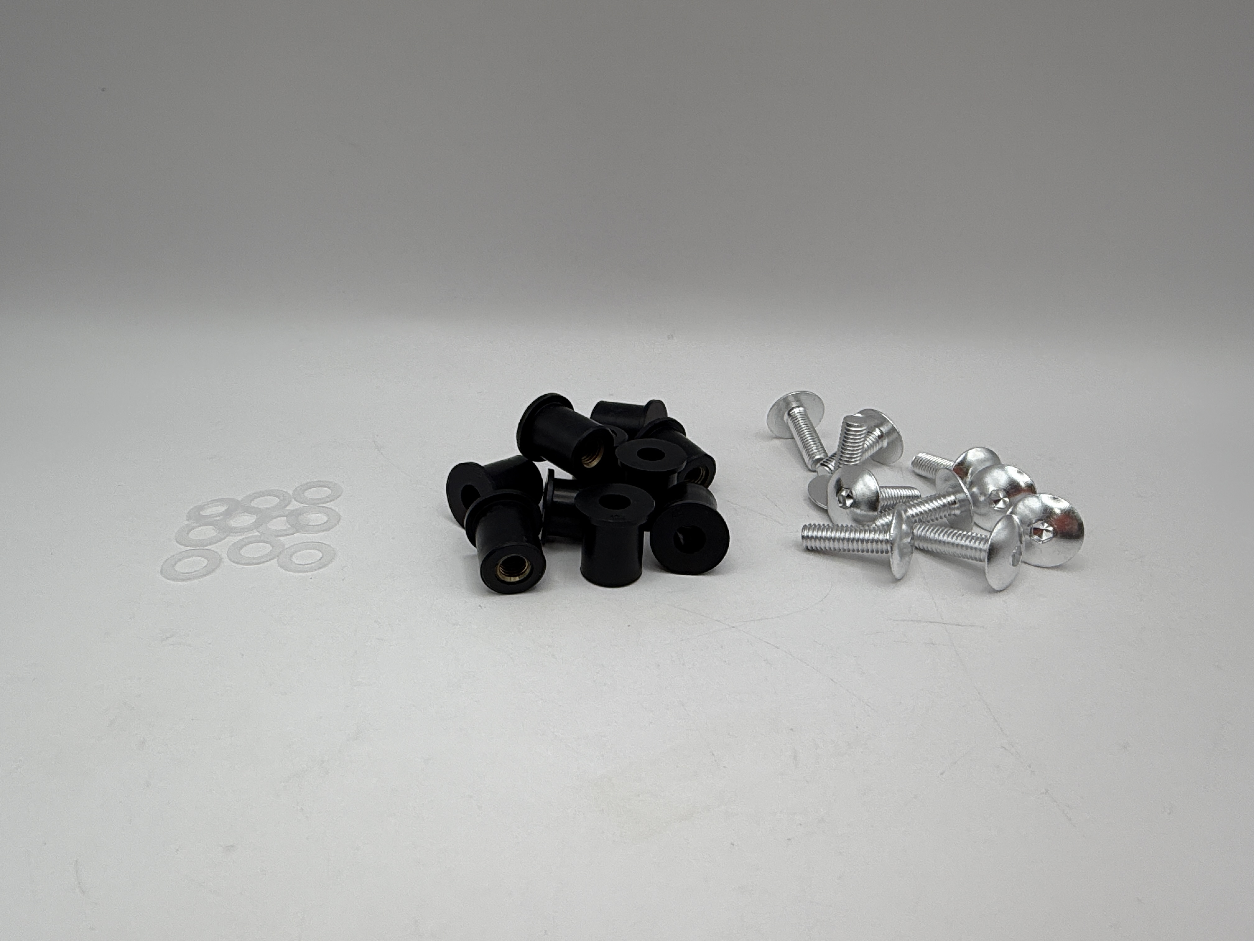 Hendler Well Nut M6 Includes Allen Screws, Rubber + Washers Nuts Silver